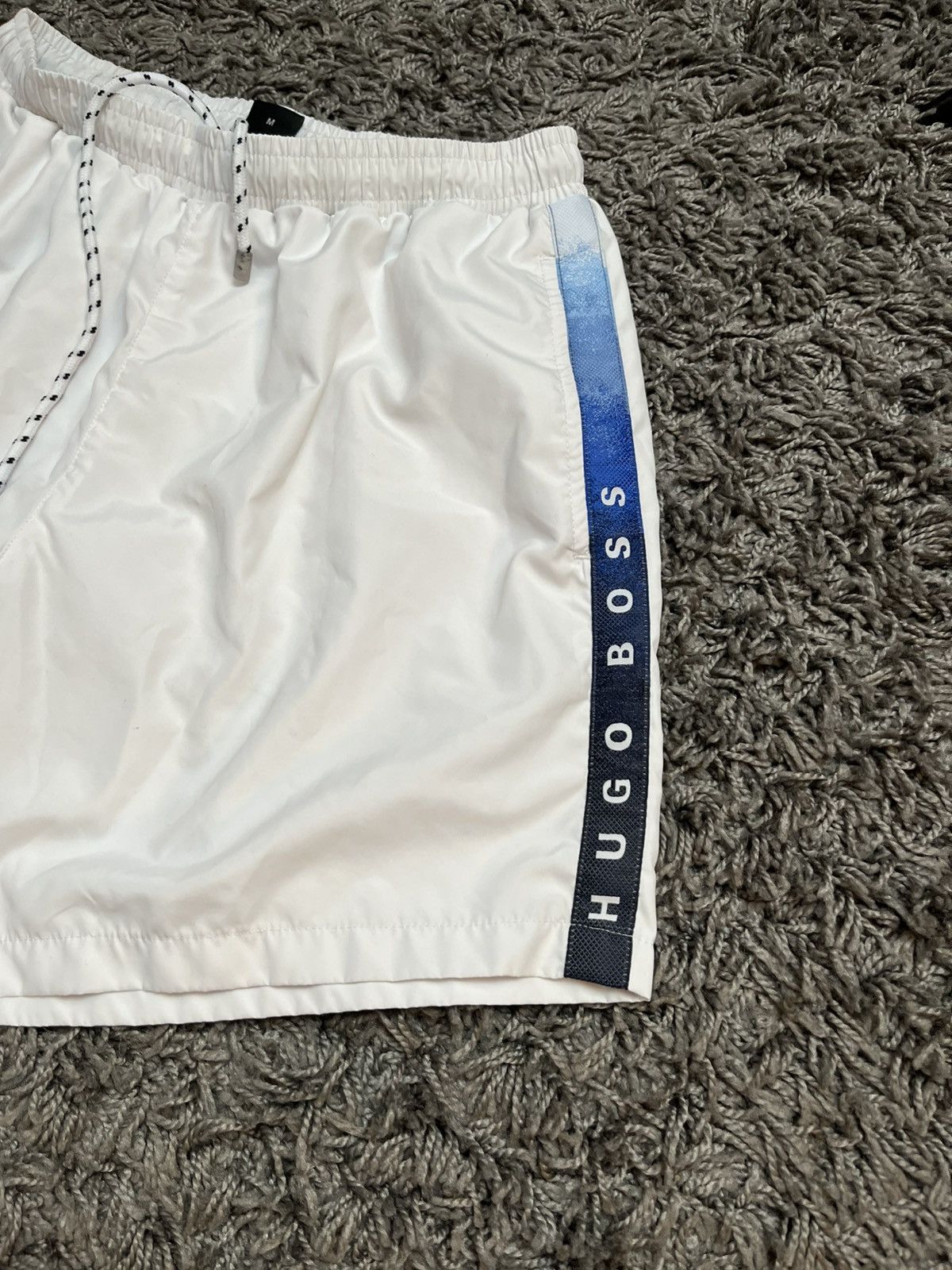 Hugo Boss Hugo Boss Seabream Logo Swim Shorts White Size US 32 / EU 48 - 2 Thumbnail