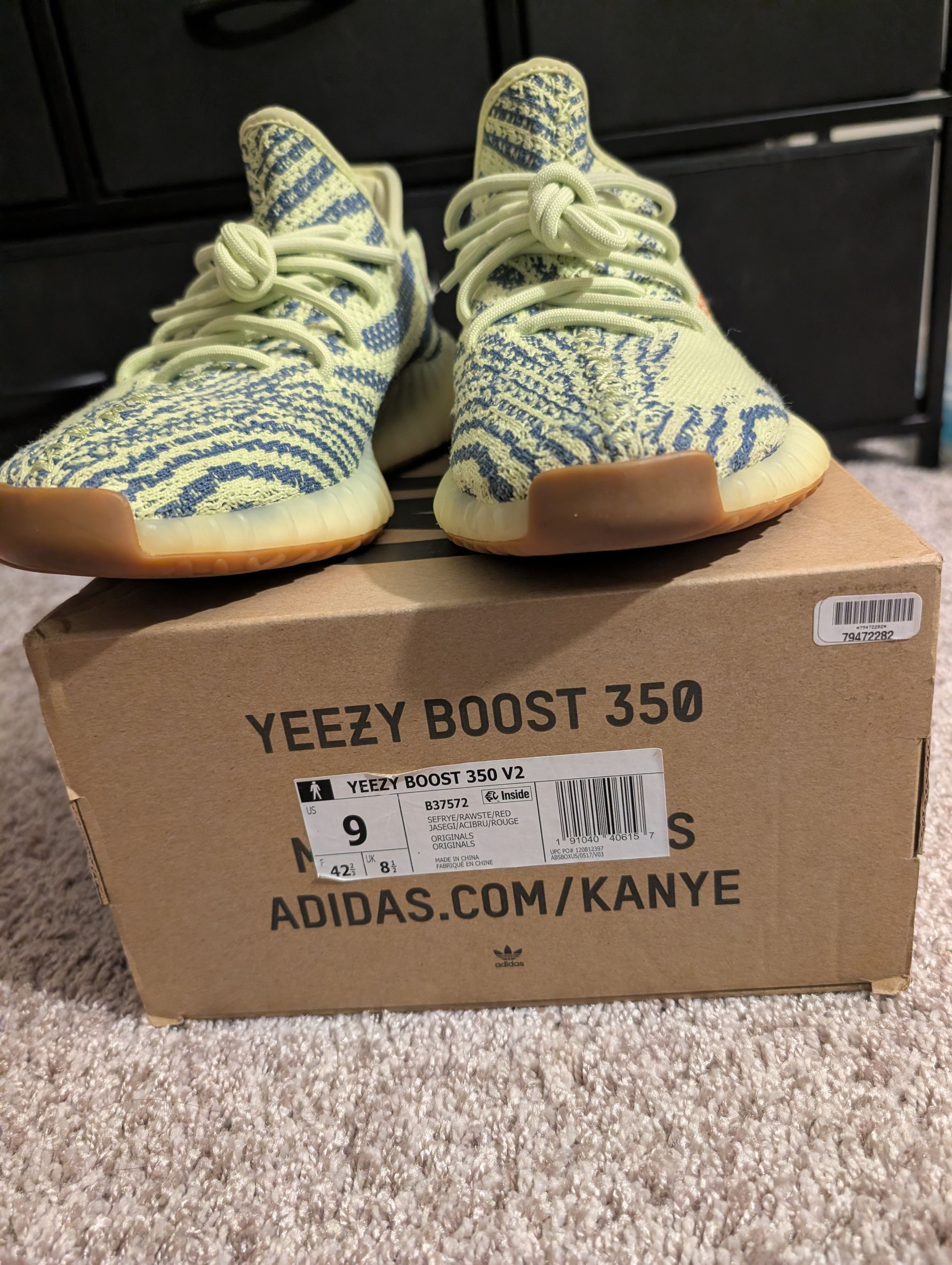 Yeezy 350v2 frozen yellow Size US 9 / EU 42 - 2 Thumbnail
