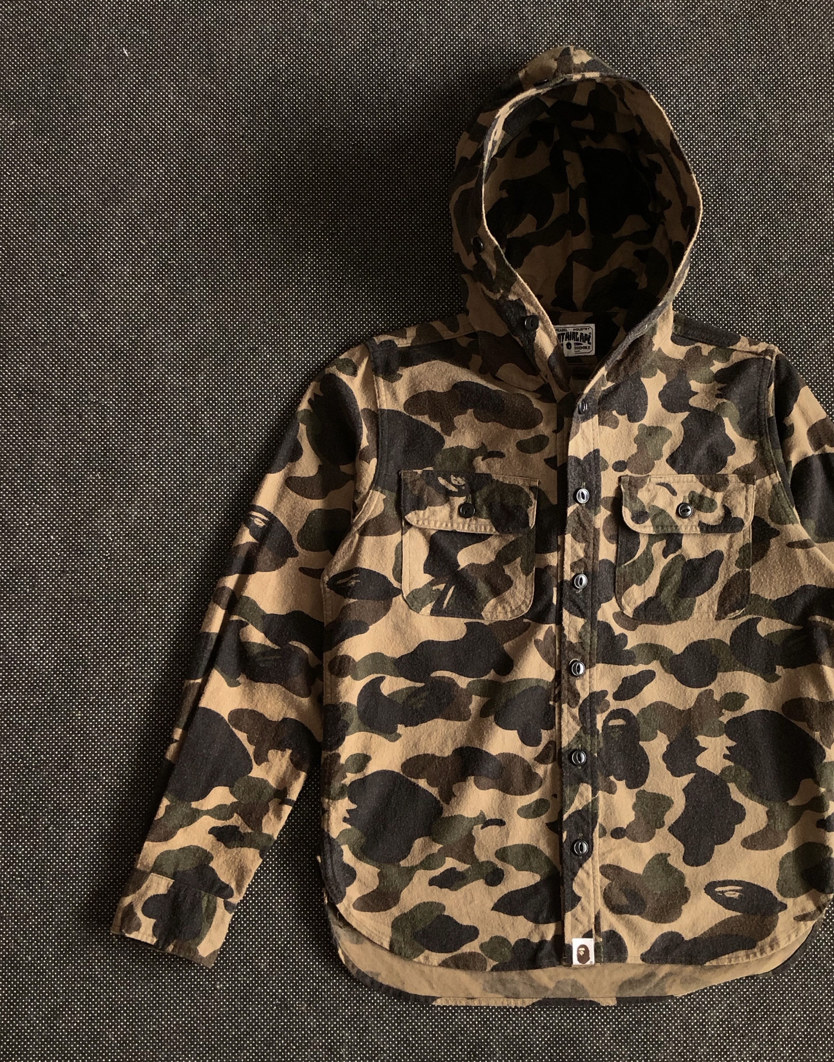 Bape 1ST CAMO SHIRT HOODIE Size US S / EU 44-46 / 1 - 5 Thumbnail