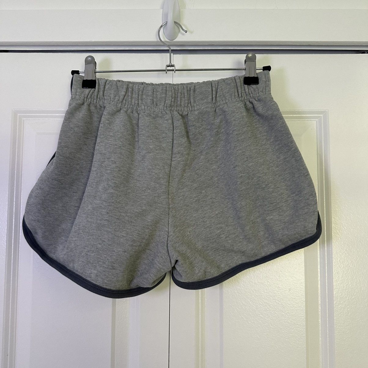 Brandy Melville Brandy Melville Gray Lounge Shorts Black Trim OS Size 26" / US 2 / IT 38 - 2 Thumbnail