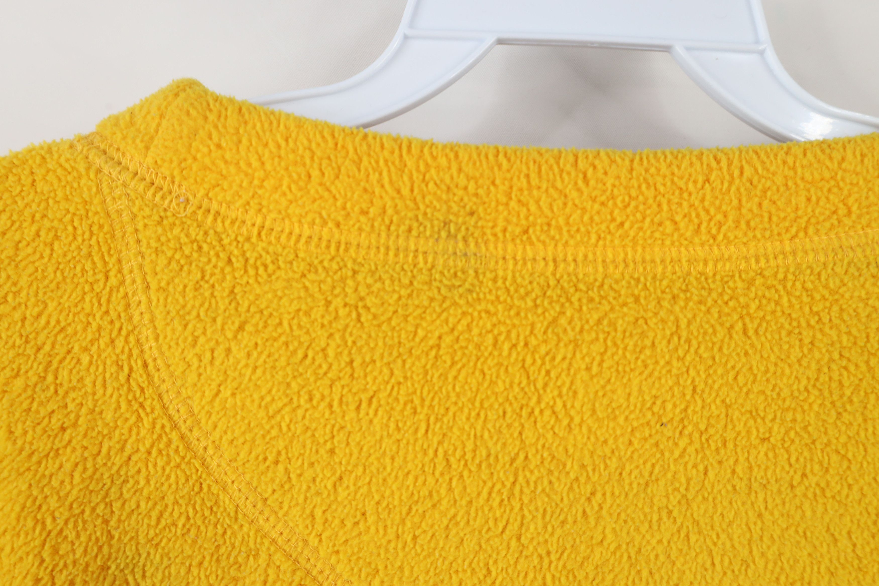 Vintage Vintage 90s Streetwear Blank Fleece Crewneck Sweater Yellow Size US XL / EU 56 / 4 - 9 Thumbnail