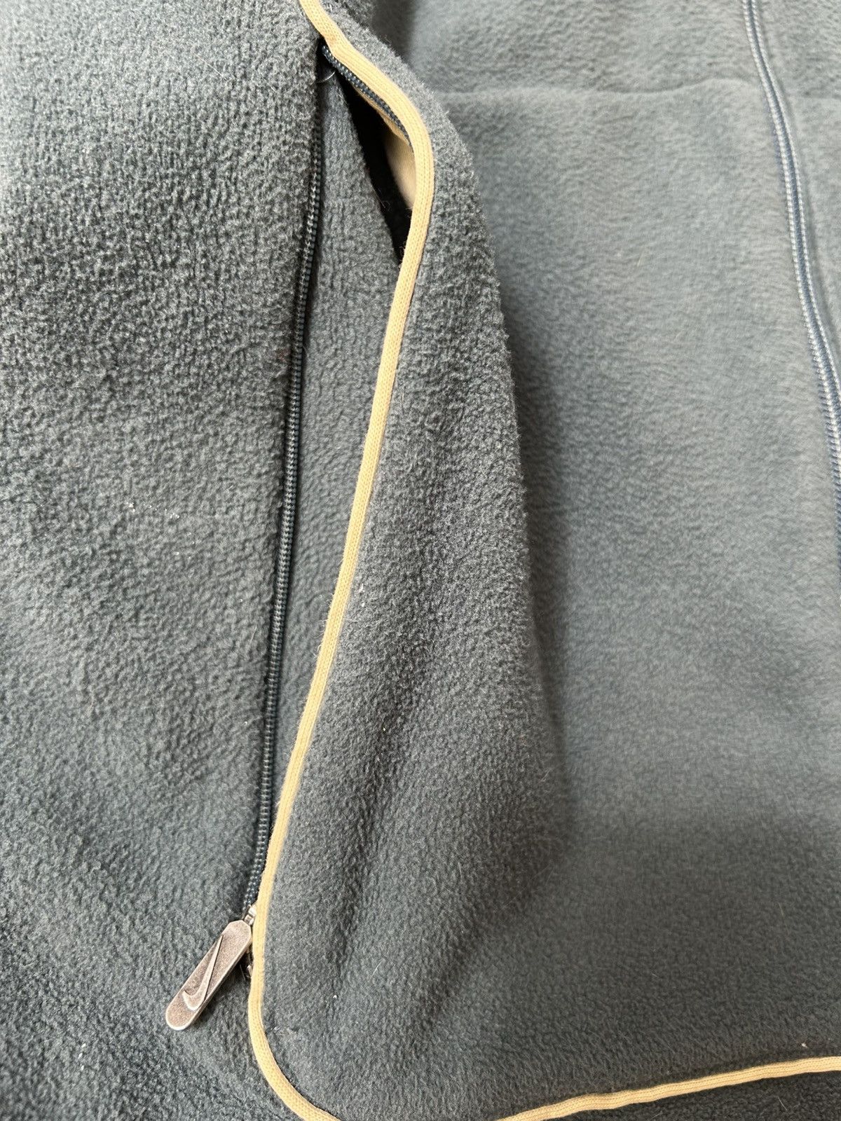 Nike VINTAGE NIKE 2000s FLEECE ZIP UP SWEATSHIRT Size US S / EU 44-46 / 1 - 10 Thumbnail