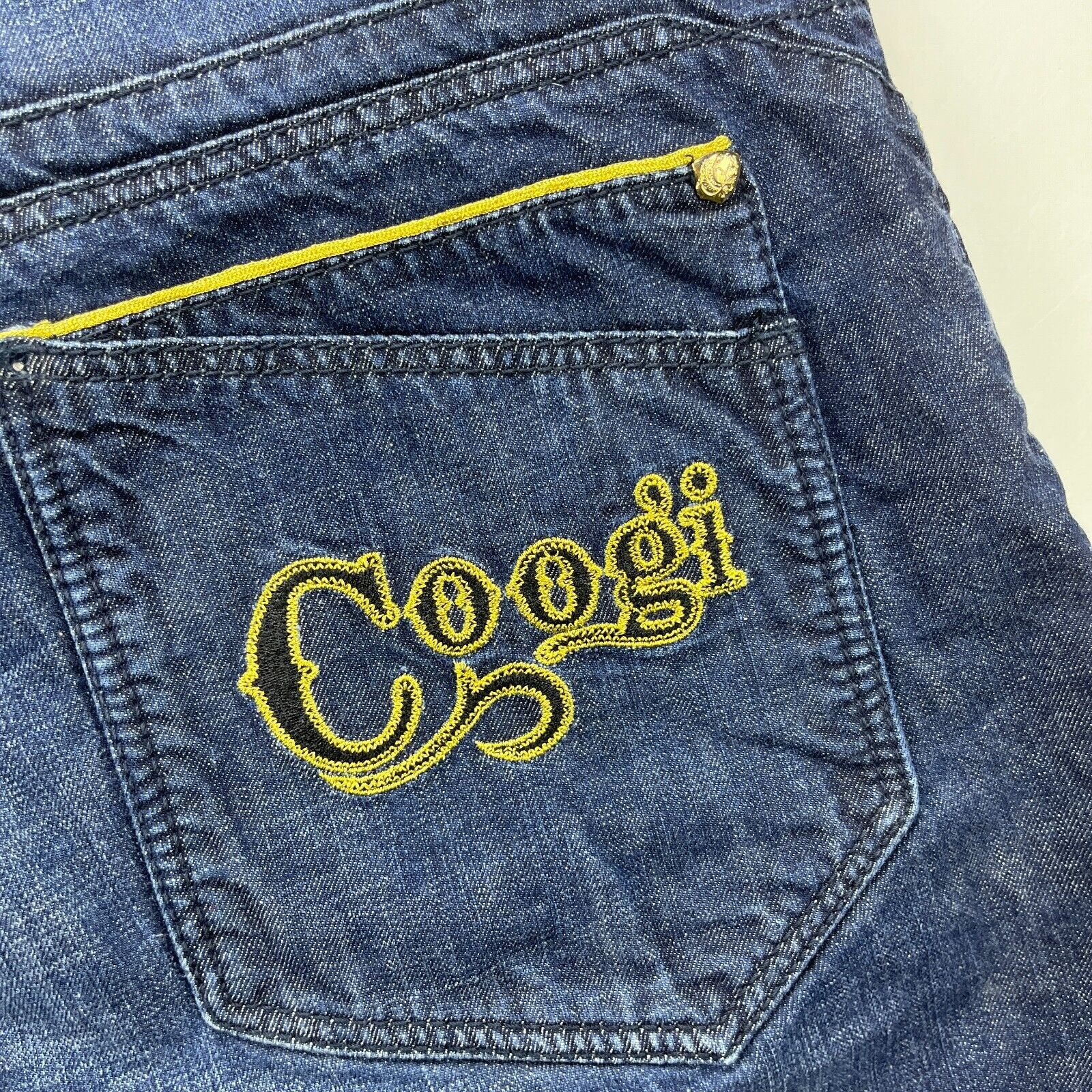 Coogi × Vintage Vintage Y2K Coogi Baggy Denim Jean Shorts 40 HipHop Wide Leg Size US 40 / EU 56 - 4 Thumbnail