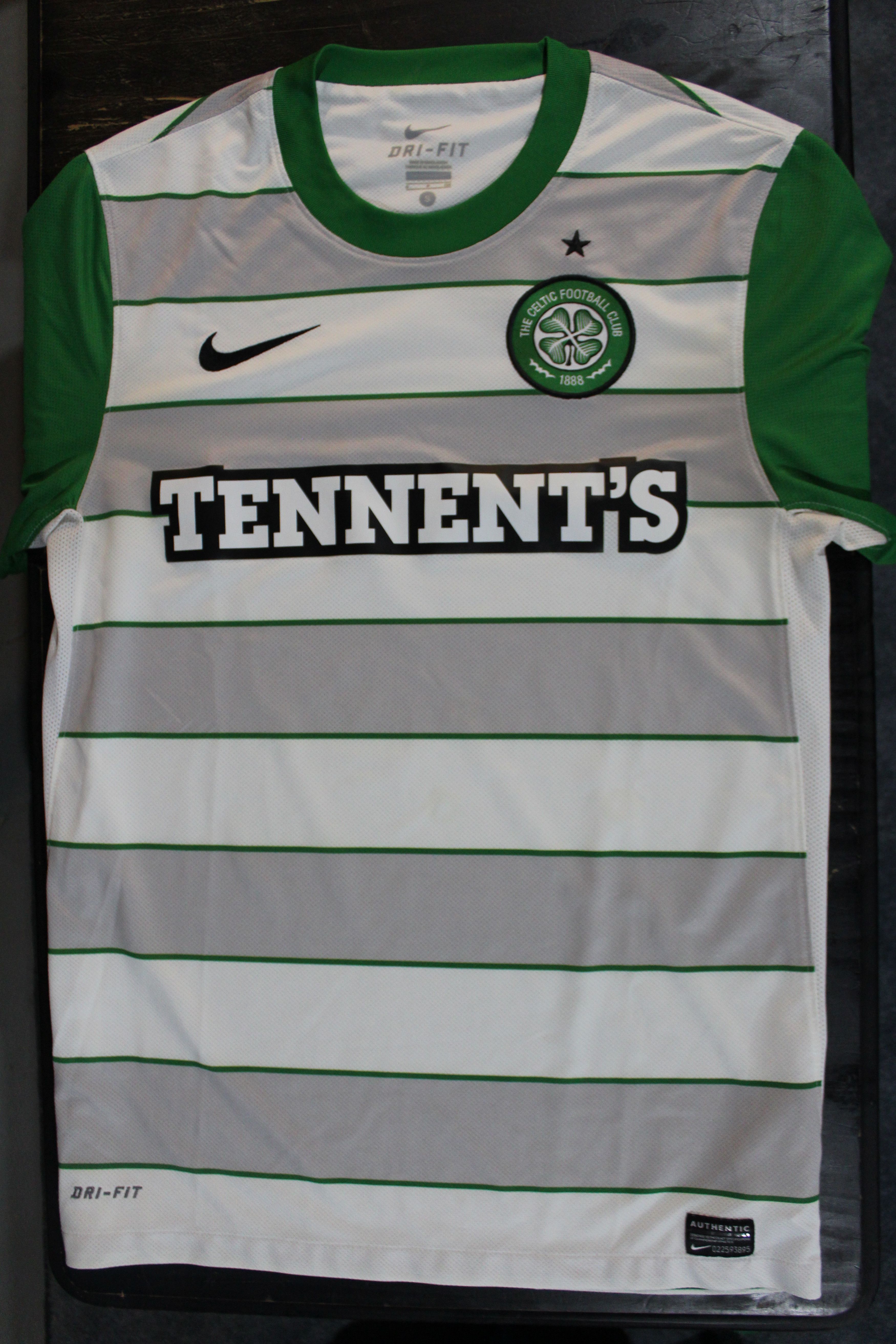 Nike GLASGOW CELTIC FC 2011-2012 SOCCER JERSEY GREY HOOP AWAY Size US S / EU 44-46 / 1 - 1 Preview