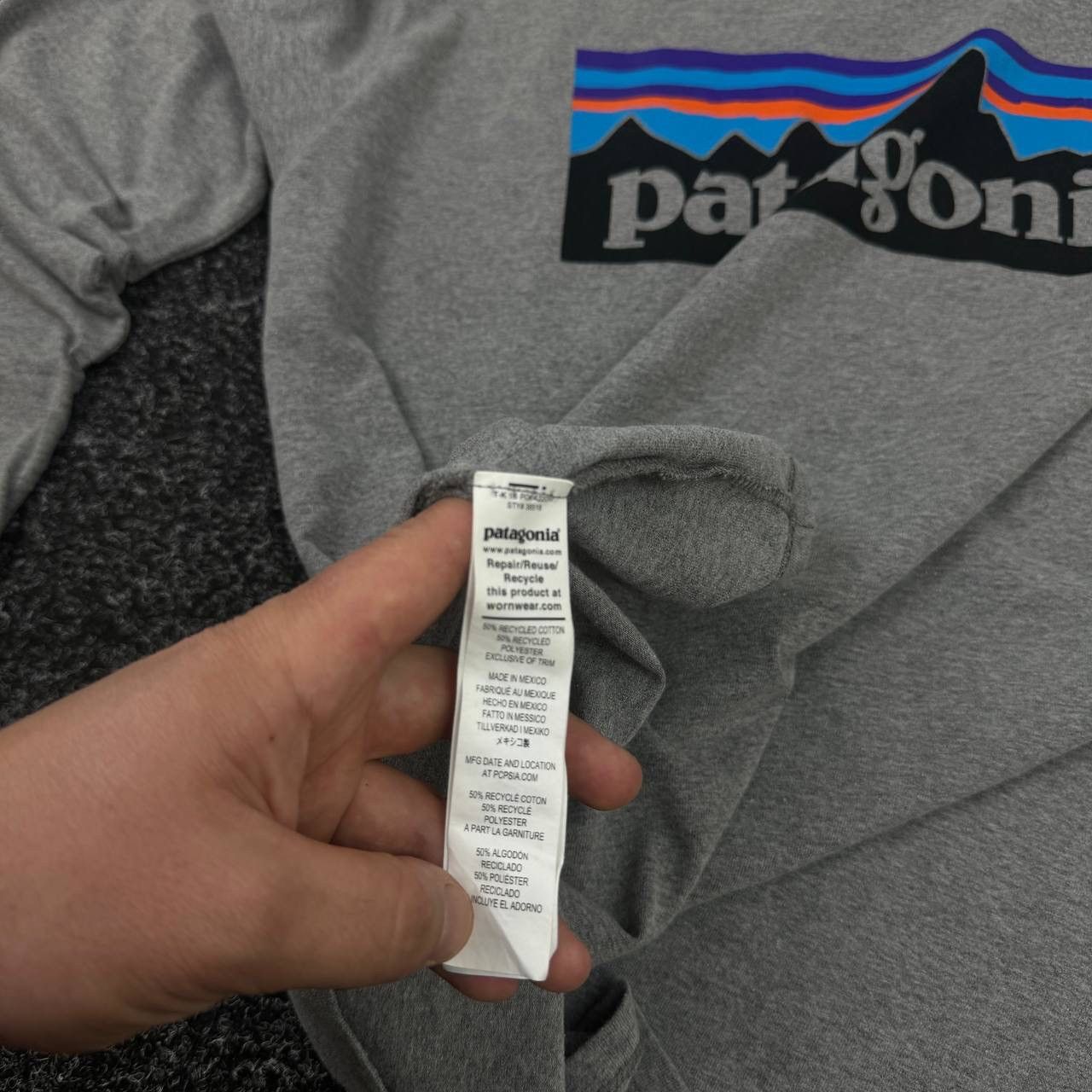 Patagonia Patagonia big logo Gorpcore style longsleeve techwear y2k Size US XL / EU 56 / 4 - 7 Thumbnail