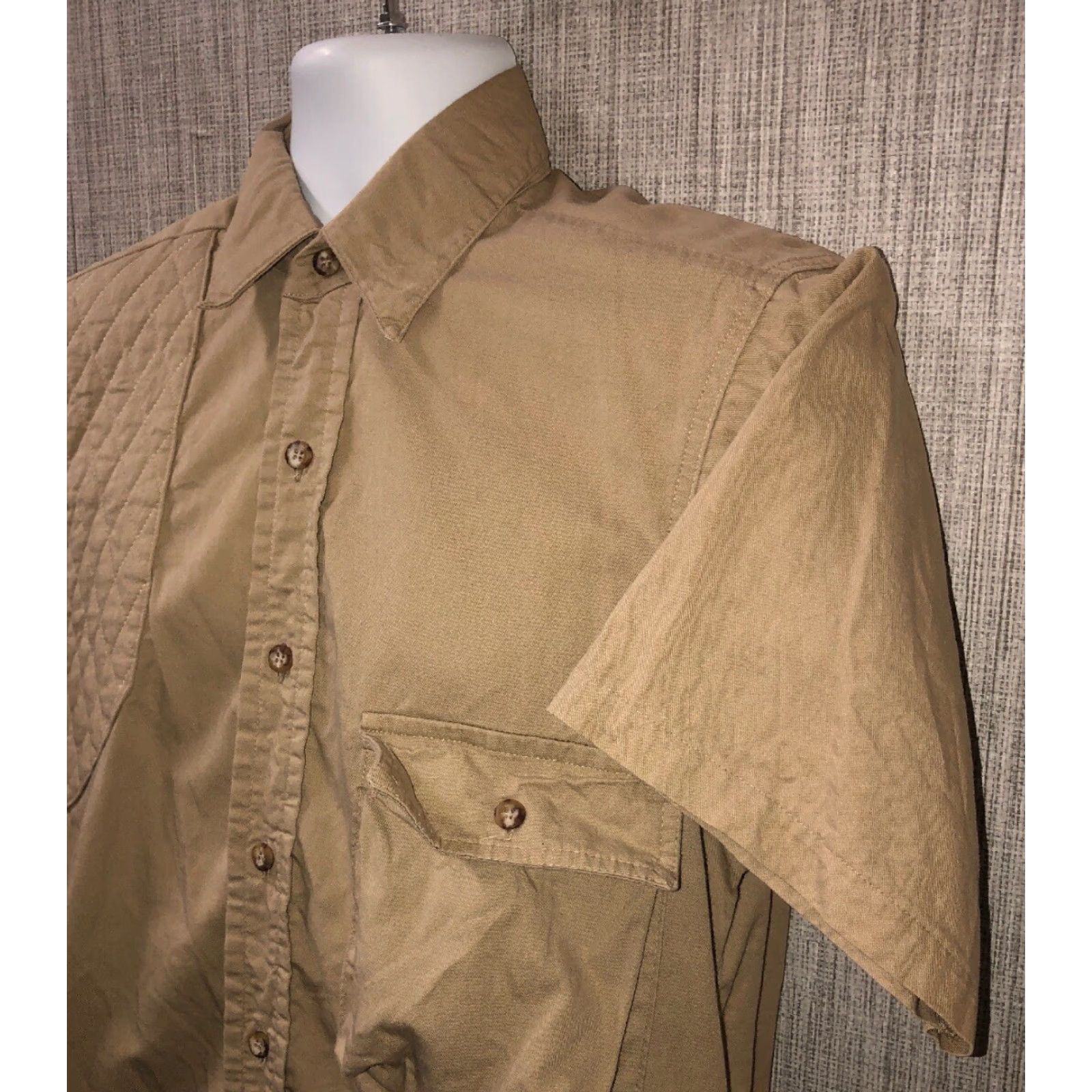 Vintage VINTAGE Duxbak Shirt Mens Beige Short Sleeve Button Front Padded 20.5 Inch Armpit S Size US S / EU 44-46 / 1 - 2 Thumbnail