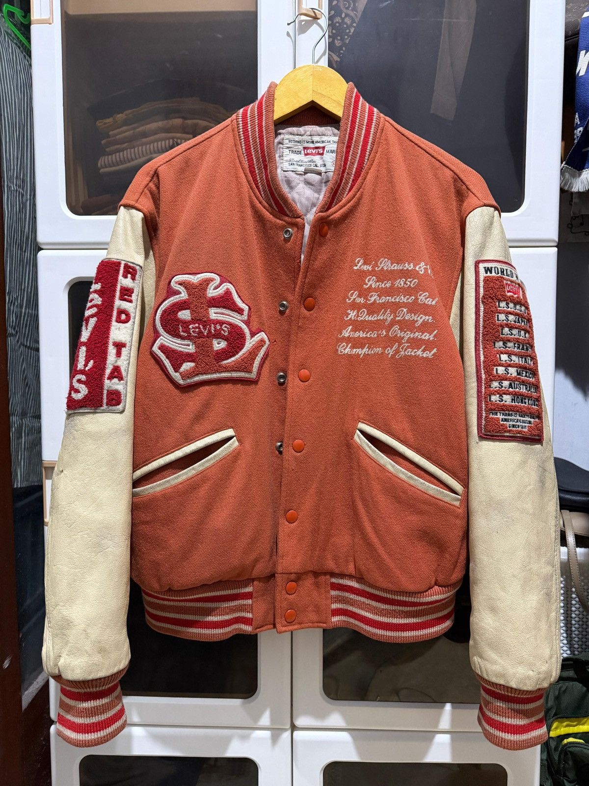 Levi's Vintage Clothing Levi’s 1990s Vintage Varsity Jacket Wool Leather Sleeves Size US M / EU 48-50 / 2 - 1 Thumbnail