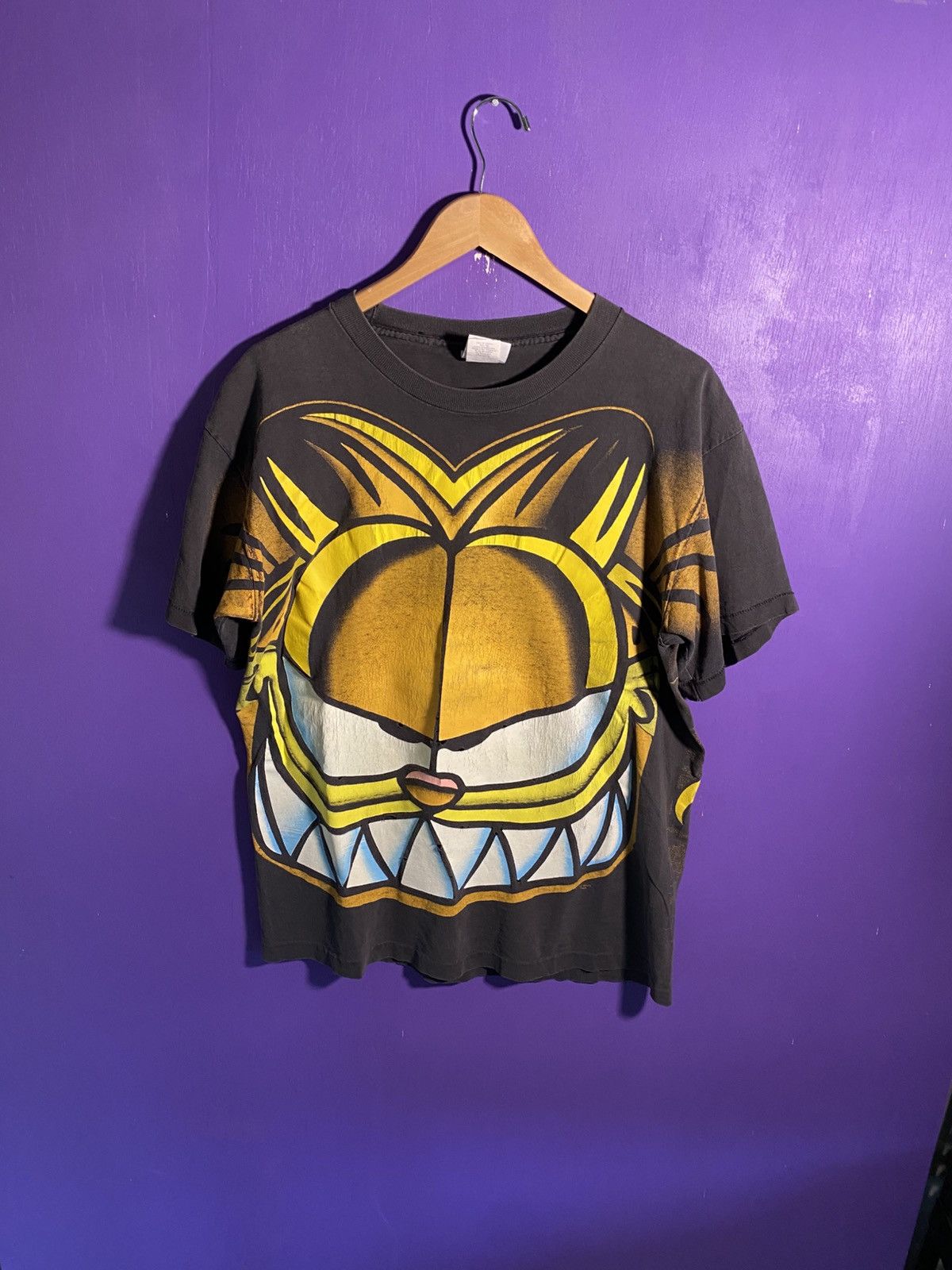 Vintage 90s Garfield big face faded t-shirt