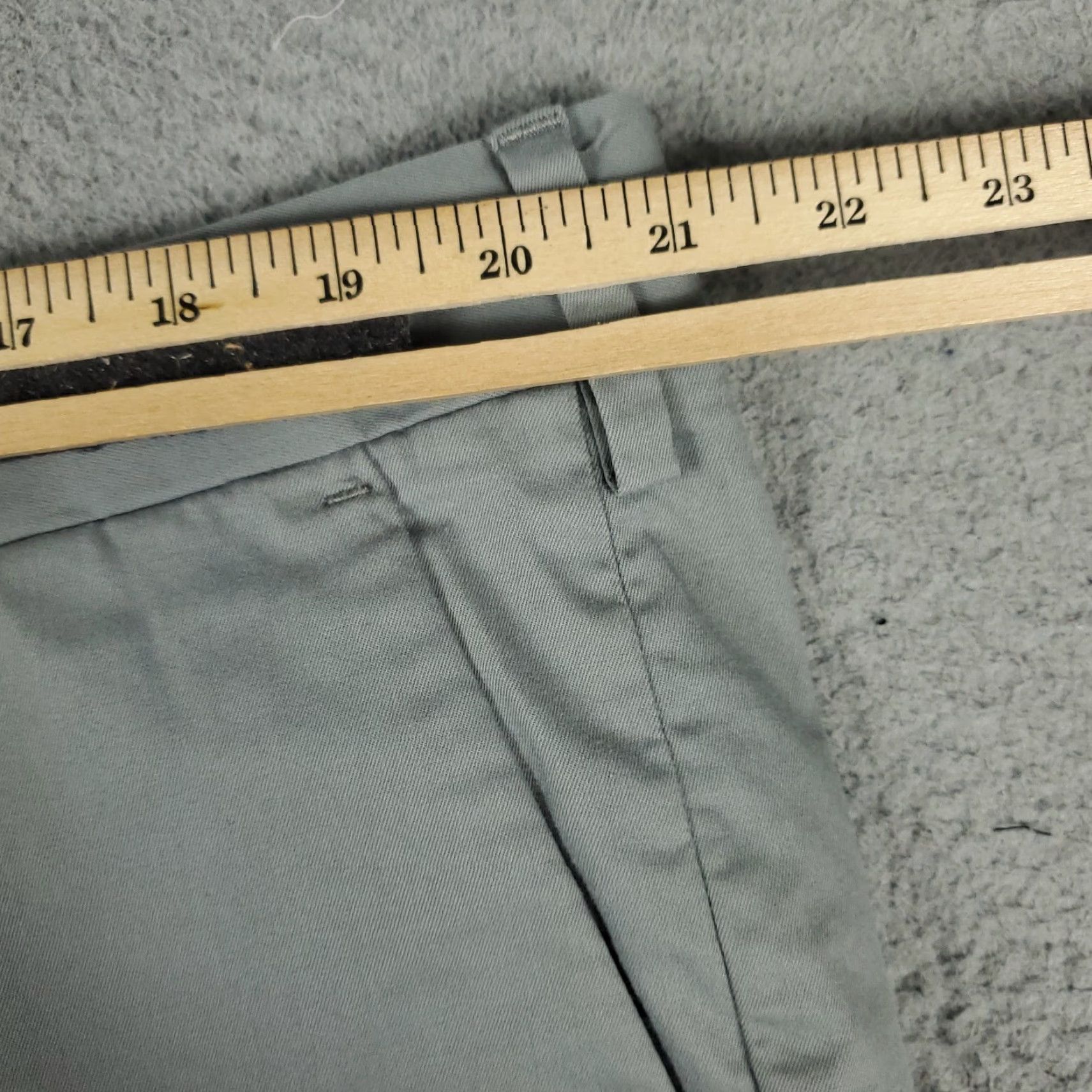 Ralph Lauren VINTAGE Ralph Lauren Men's Shorts Waist 40 Gray Chino Flat Front Casual Classic Size US 40 / EU 56 - 4 Thumbnail