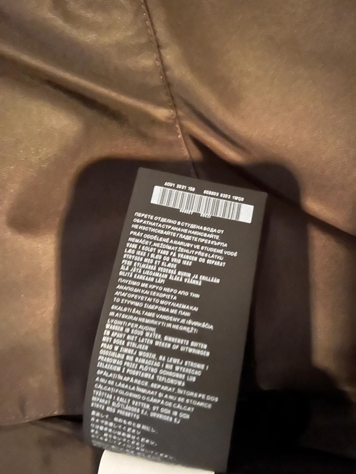 Prada Prada Daunenjacke aus Re-Nylon Size US L / EU 52-54 / 3 - 9 Thumbnail
