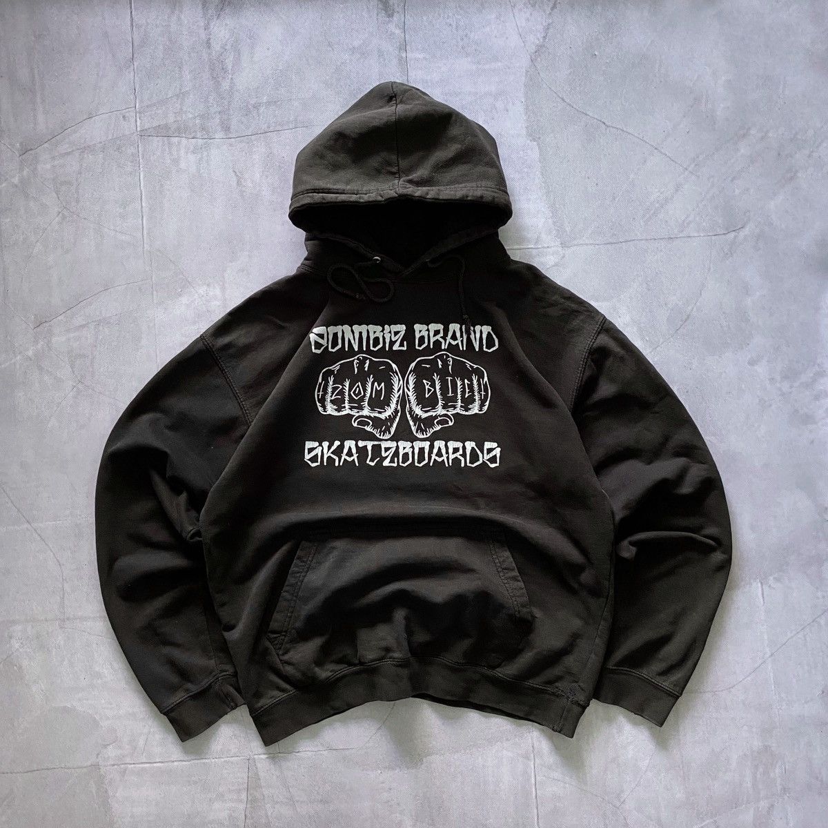 Vintage Vintage Zombie Skateboards Faded Trashed Blind Style Hoodie Size US M / EU 48-50 / 2 - 1 Thumbnail