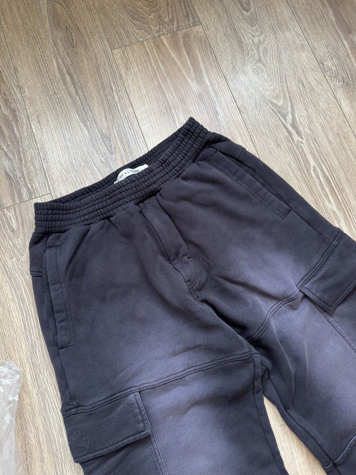 1017 ALYX 9SM ALYX 9SM Washed Cargo Sweatpants Size US 32 / EU 48 - 2 Thumbnail