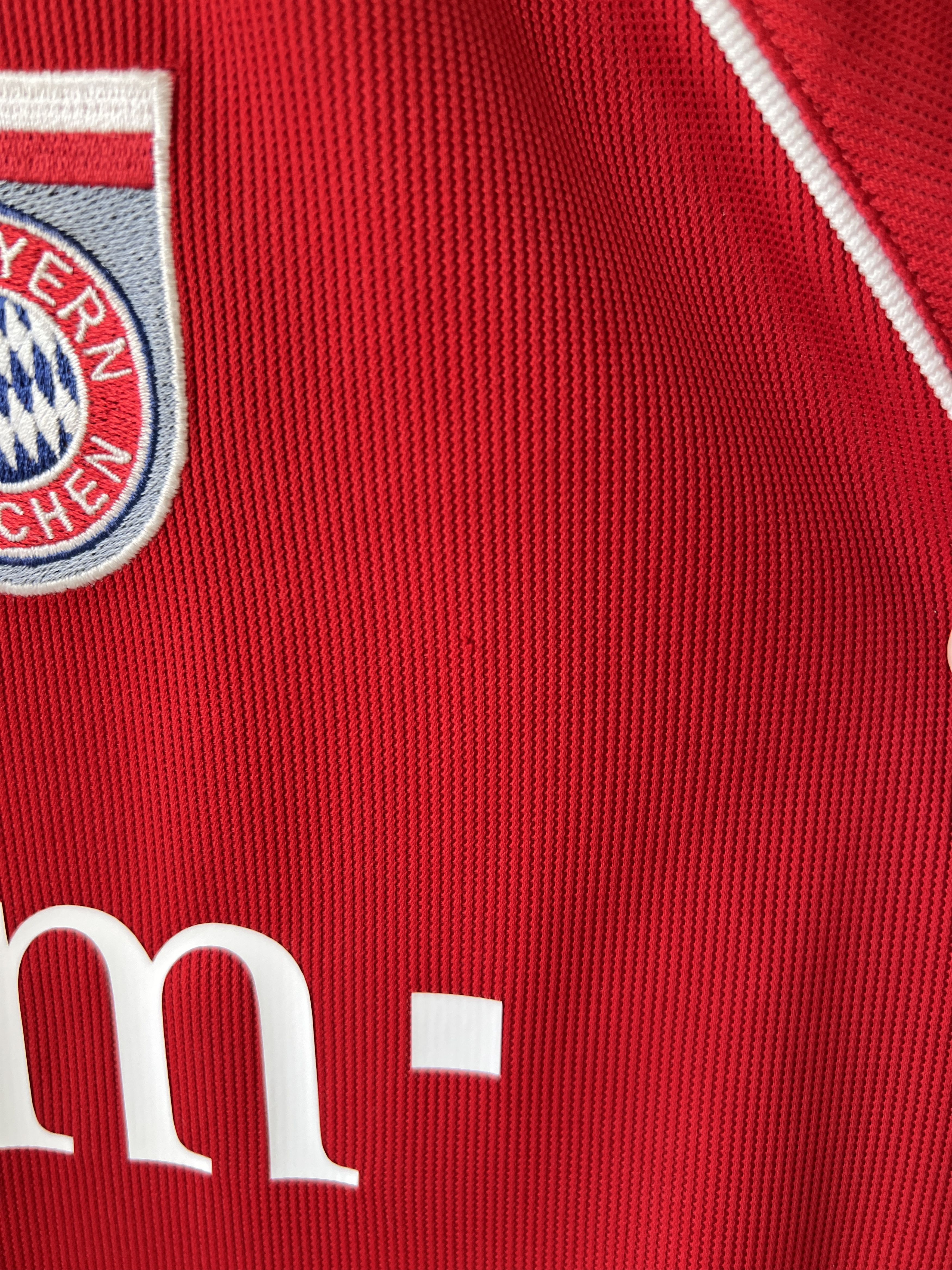 Adidas (M fits L) Bayern Munich 2005-07 Home Kit Ballack #13 Size US M / EU 48-50 / 2 - 5 Thumbnail