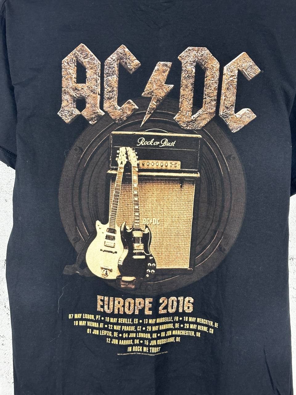 AC/DC × Band Tees × Vintage Vintage AC/DC Rock Or Bust World Tour Graphic T Shirt Large Size US L / EU 52-54 / 3 - 6 Thumbnail