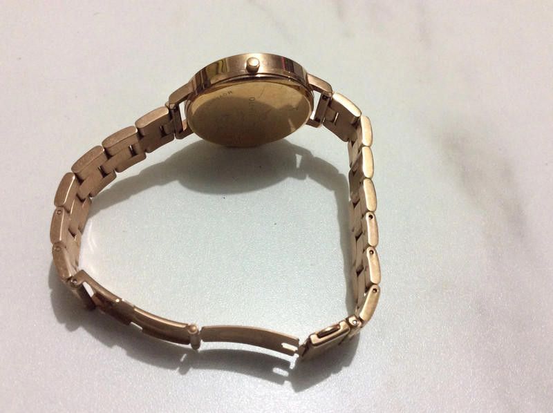 Designer Olivia gold dial gold stainless steel bracelet watch Size ONE SIZE - 5 Thumbnail
