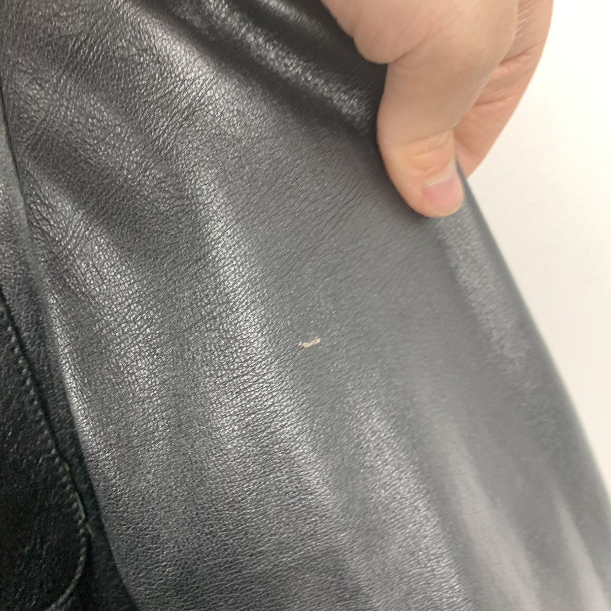 Gianfranco Ferre Vintage Gianfranco Ferre Black Leather Jacket Y2K Size 52 Size US L / EU 52-54 / 3 - 13 Thumbnail