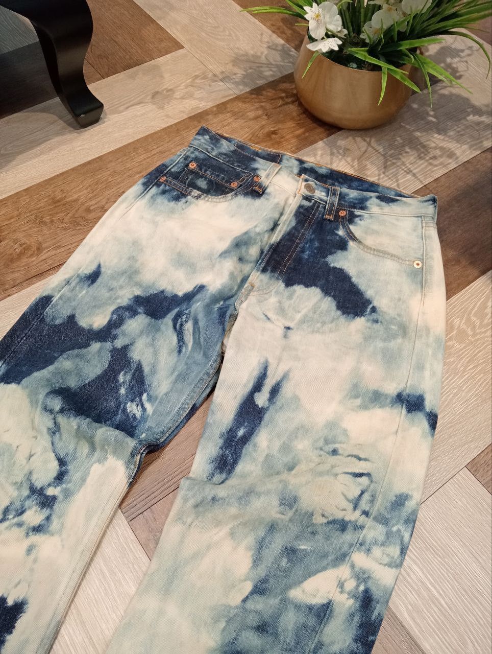 Levi's Vintage Clothing VINTAGE LEVI'S 501 BLEACH BLUE DENIM PANTS Size US 28 / EU 44 - 5 Thumbnail