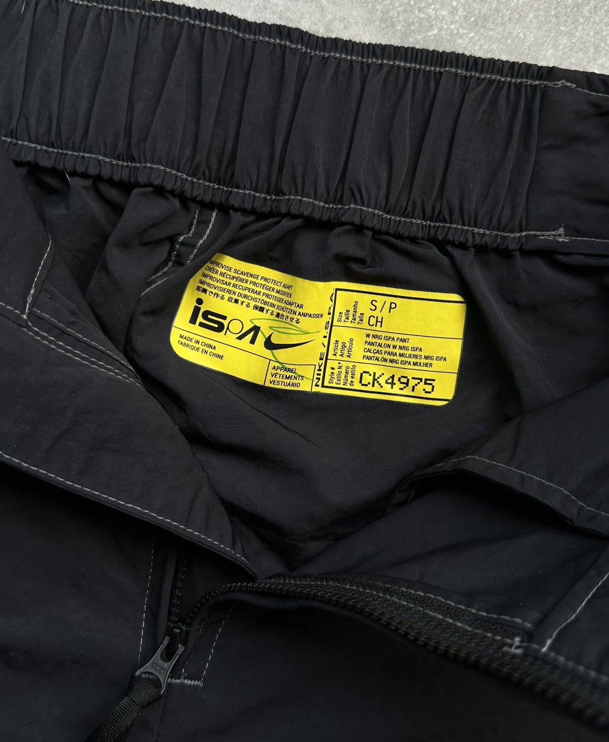 Nike Nike iSPA Cargo Pants Black Zipper Pockets Women Size Small Size US 30 / EU 46 - 9 Thumbnail