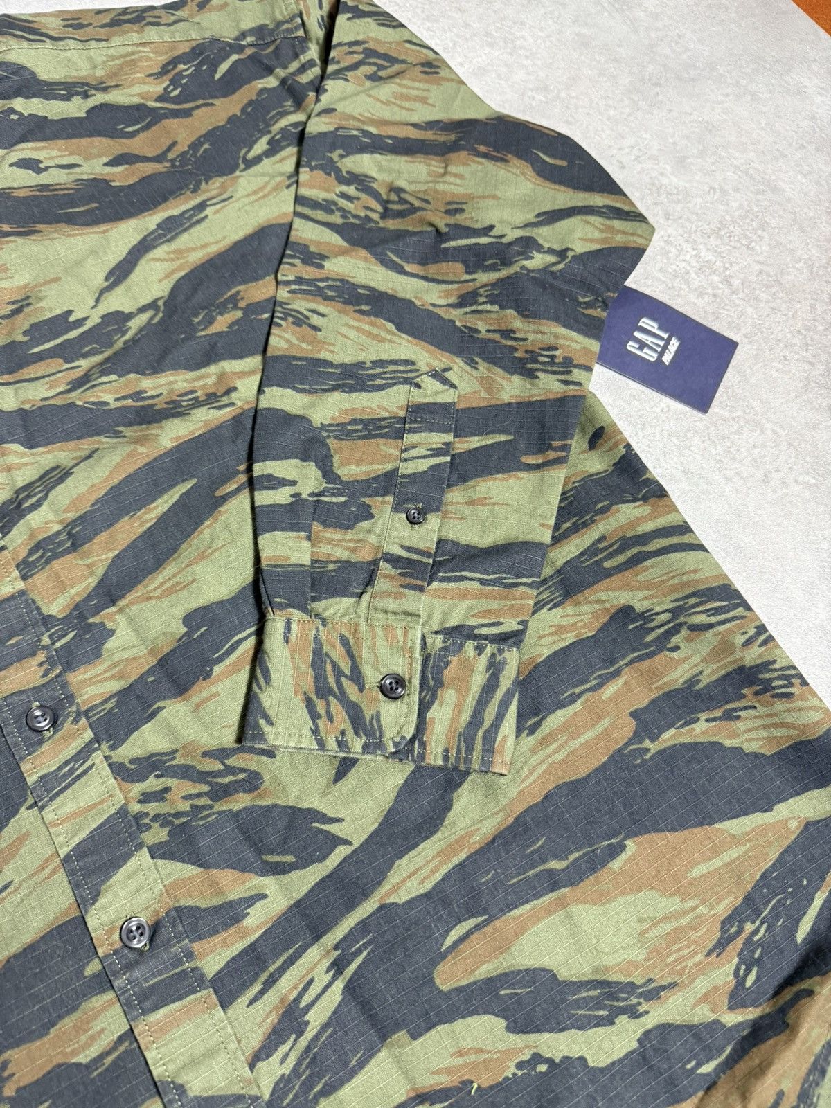 Gap × Palace Palace x Gap Shirt Long Sleeve Oversize Fit Camo Size US M / EU 48-50 / 2 - 5 Thumbnail