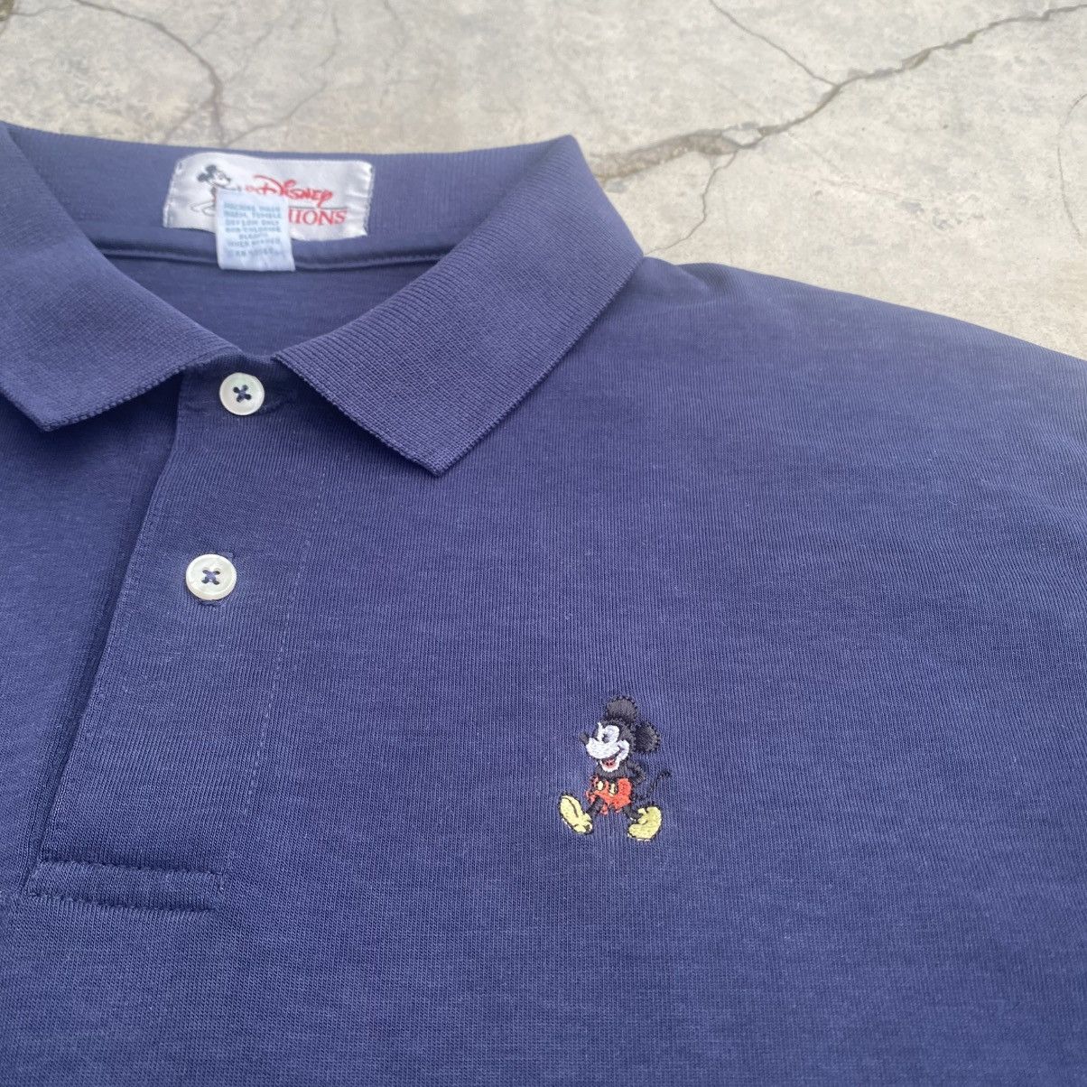 Disney 1990s Paperthin Disney Polo Embroidery Logo Size US L / EU 52-54 / 3 - 3 Thumbnail