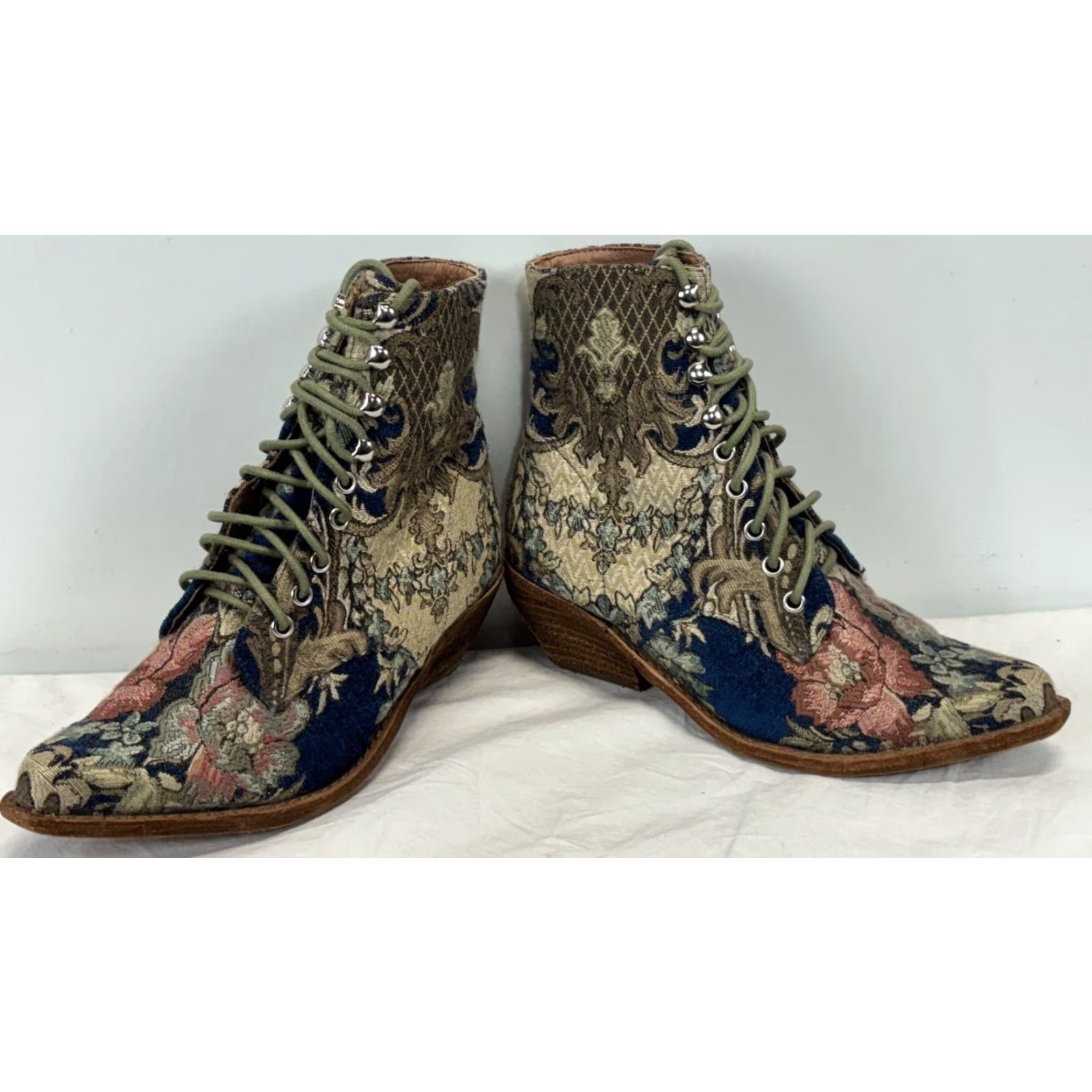 Jeffrey Campbell Jeffrey Campbell Tapestry Ankle Boots Sz 6.5 Women’s Boho Prairie Coachella Jeans? Size US 6.5 / IT 36.5 - 2 Thumbnail