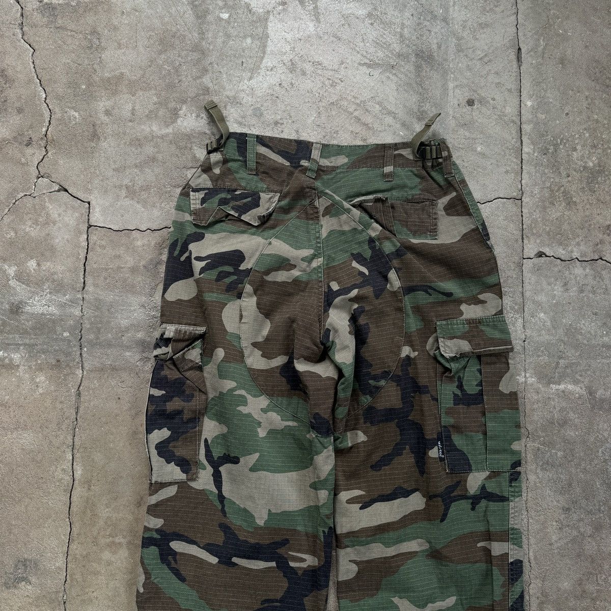 Other Vintage Mil-Tec Camo Cargo Pants Kanye West Style Size US 28 / EU 44 - 7 Thumbnail