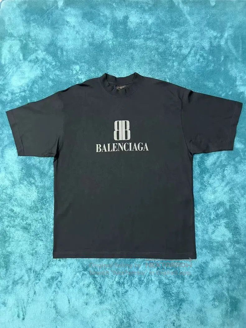Balenciaga Balenciaga BB Logo Short Sleeve Tee. Size US L / EU 52-54 / 3 - 1 Thumbnail