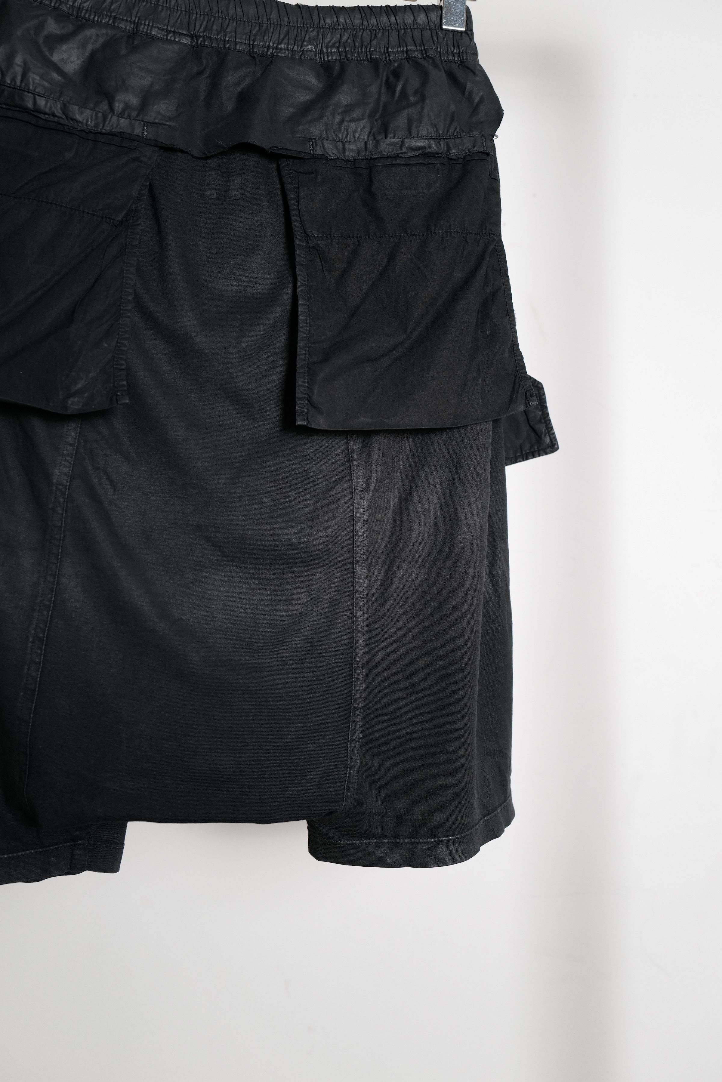 Rick Owens ARCHIVE WAXED INSIDEOUT SHORTS Size US 34 / EU 50 - 12 Thumbnail
