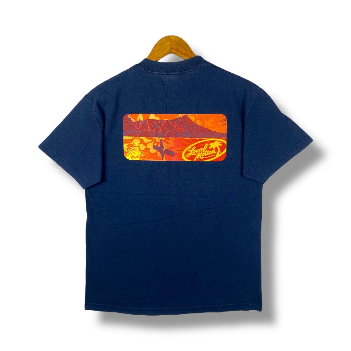 Vintage Vintage LOCAL MOTION Hawaii Graphic Surf Tee Shirt Medium Size US M / EU 48-50 / 2 - 1 Thumbnail