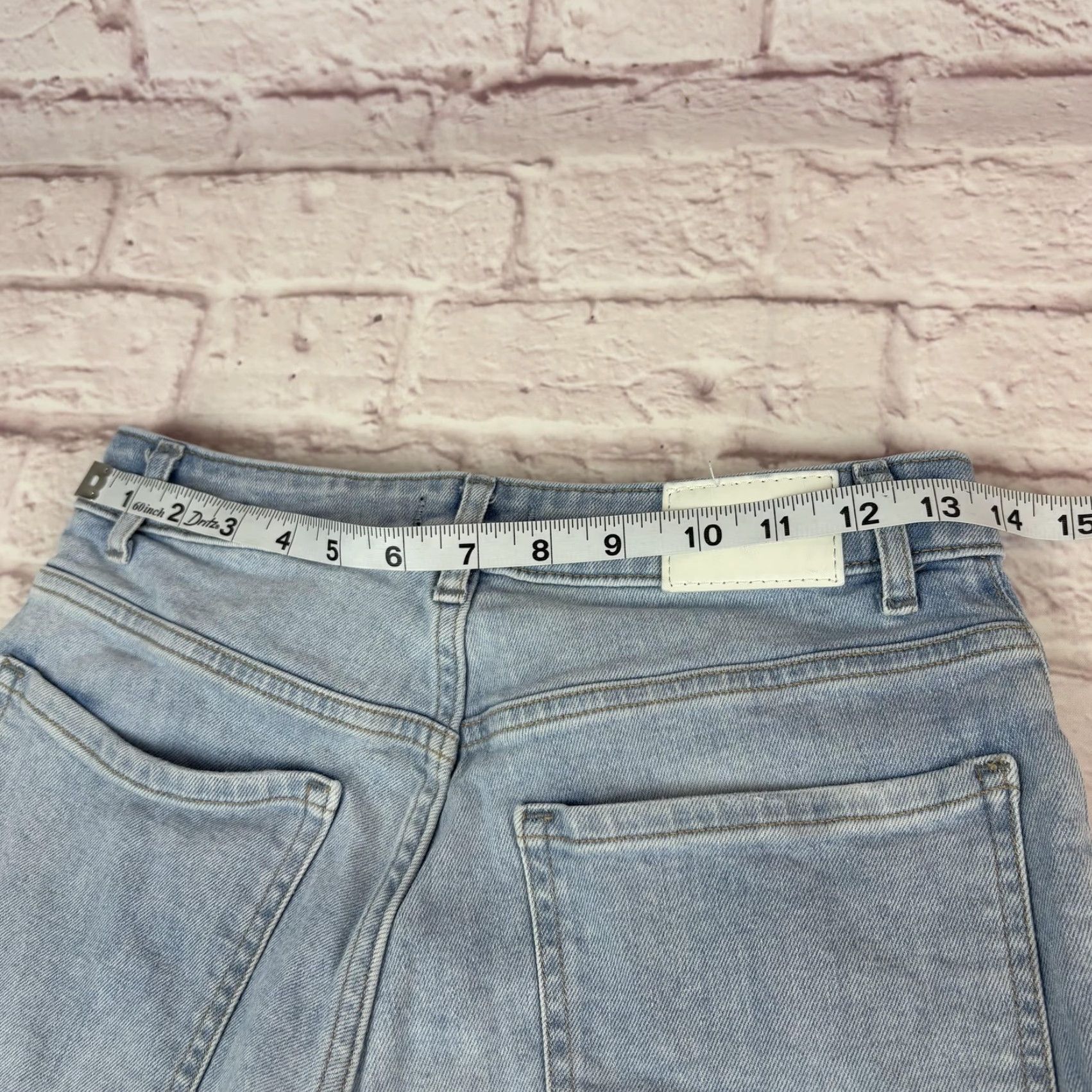 Express Express Women’s 6 Denim Mom Jean Shorts Blue 6 Inseam Raw Hem Fringe 5-Pocket Zip Front Relaxed Fit Casual Summer Spring Size 28" / US 6 / IT 42 - 7 Thumbnail