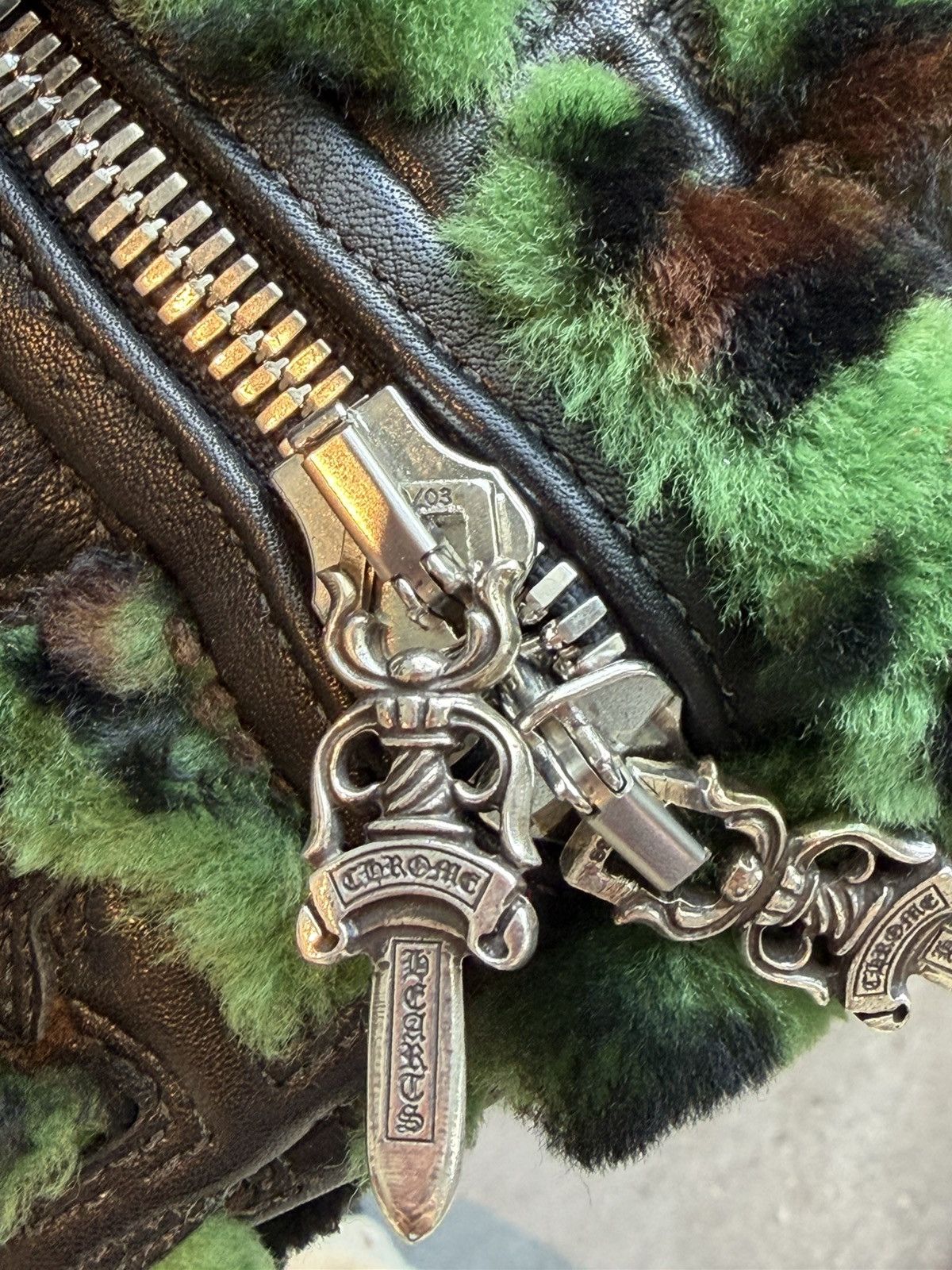 Chrome Hearts tiny leopard furry duffle Size ONE SIZE - 11 Thumbnail