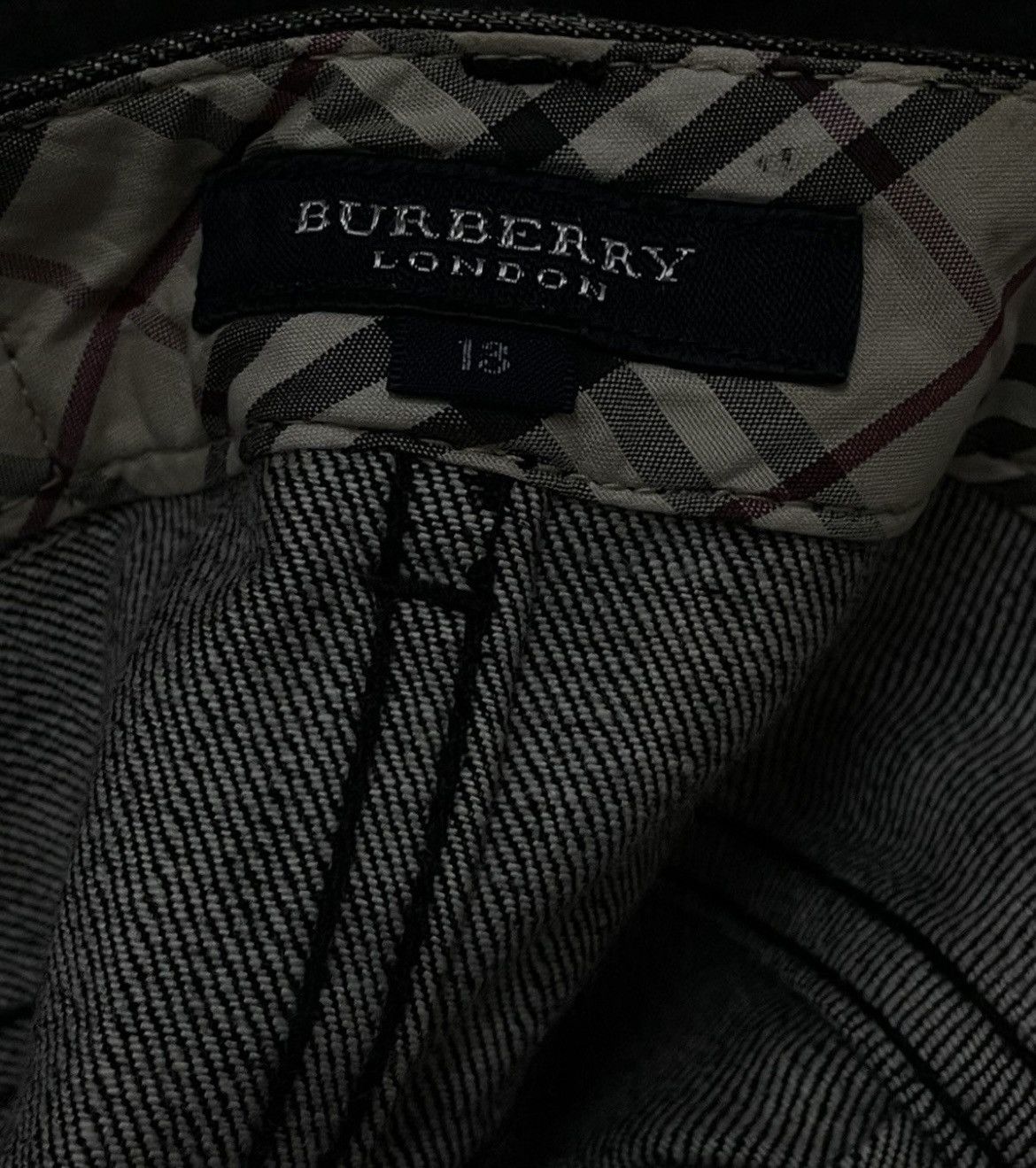 Burberry VINTAGE BURBEERY DESIGNER DEEP INDIGO PLAID PATTERN DENIM Size US 30 / EU 46 - 18 Thumbnail
