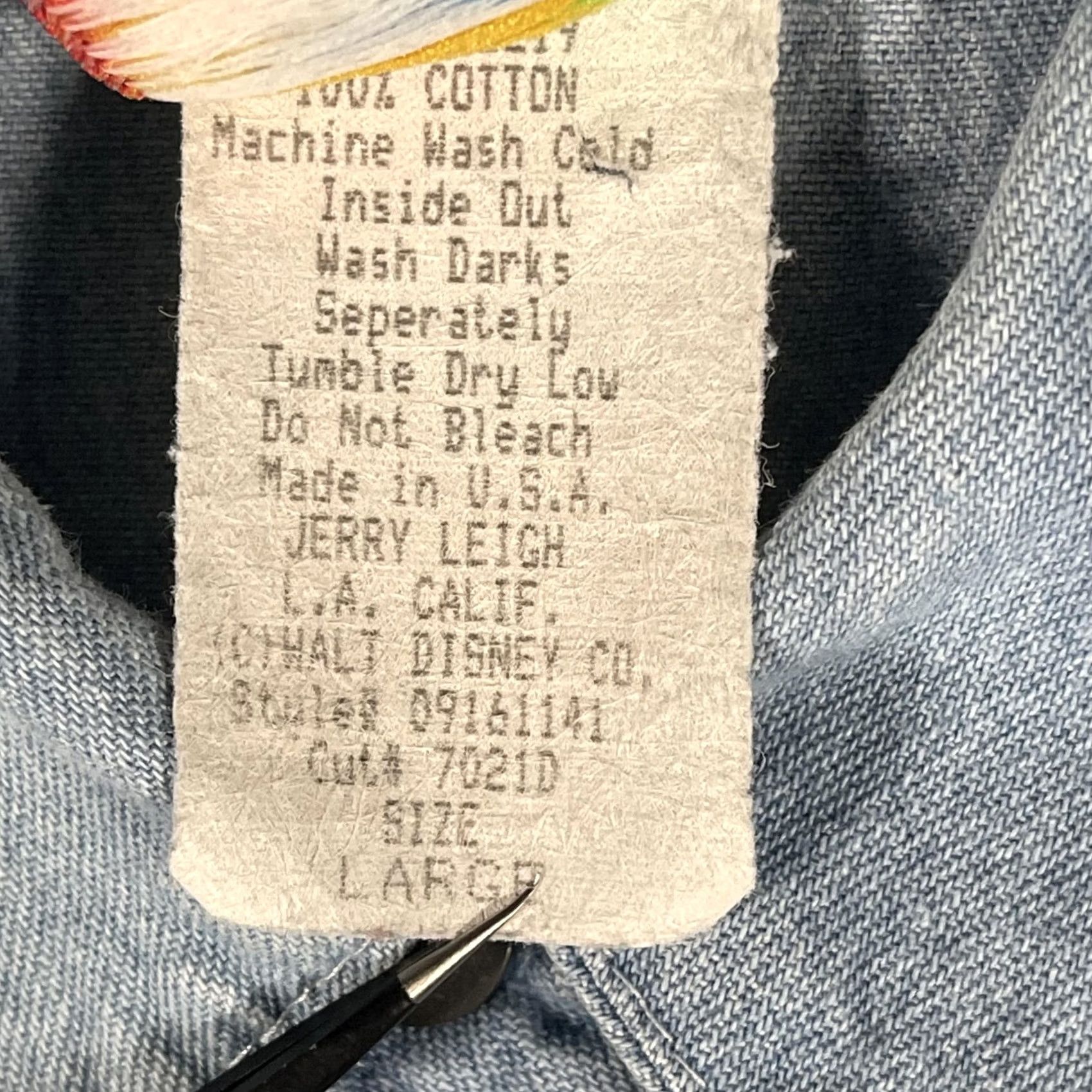 Disney VINTAGE Disney Mickey Unlimited Shirt Mens Large Denim Sleeveless Made USA 90s Size US L / EU 52-54 / 3 - 6 Thumbnail