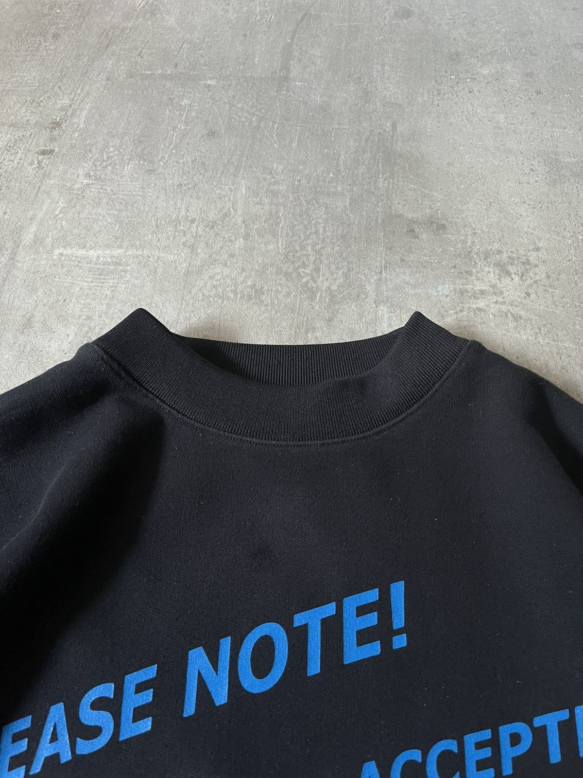 Acne Studios Acne Studios A/W 15 Please Note! black boxy sweatshirt Size US S / EU 44-46 / 1 - 5 Thumbnail