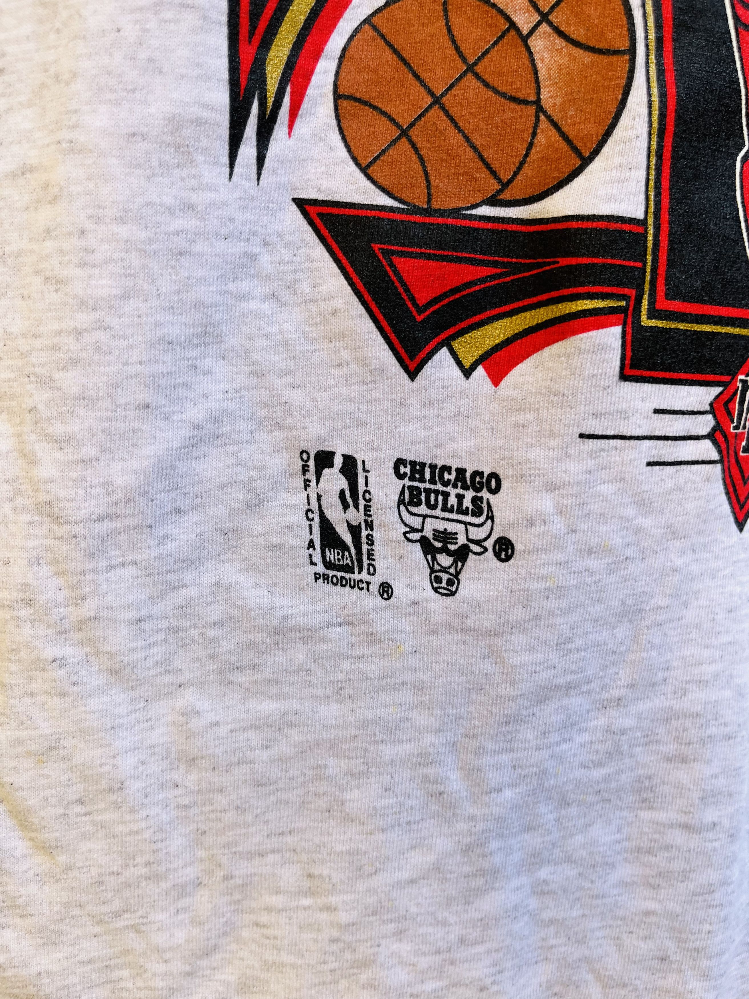Japanese Brand × Nutmeg × Vintage Vintage Chicago Bull Hip Hop Designer Fashion Style Size US M / EU 48-50 / 2 - 6 Thumbnail