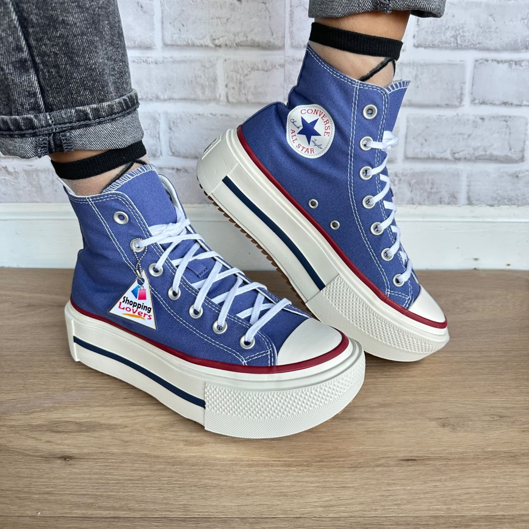 Converse Converse Chuck Double Stack Platform 9.5 Women Shoes Sneaker Size US 9.5 / IT 39.5 - 1 Thumbnail