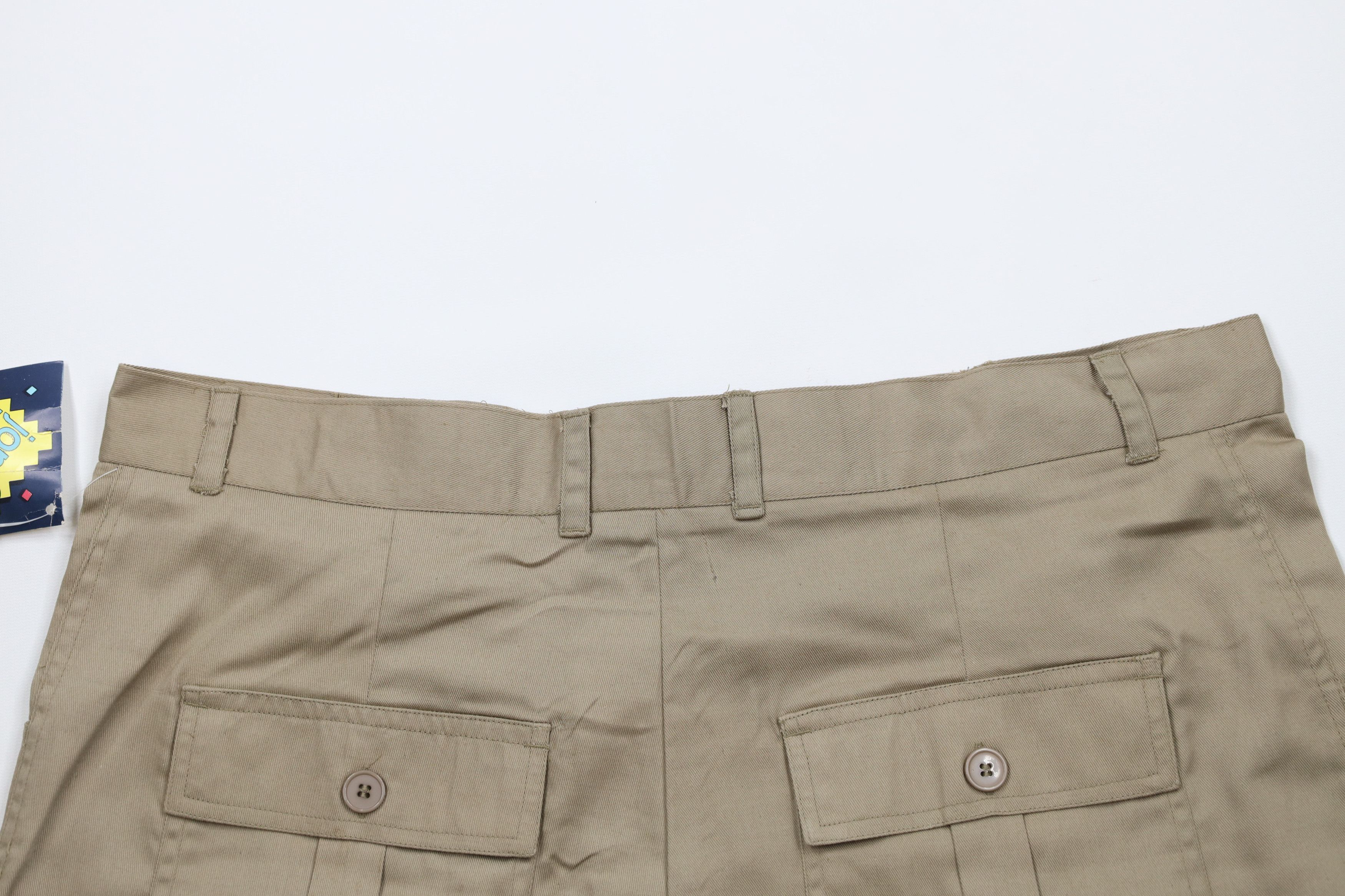 Vintage Deadstock Vintage 90s Streetwear Front Pocket Cargo Shorts Size US 40 / EU 56 - 11 Thumbnail