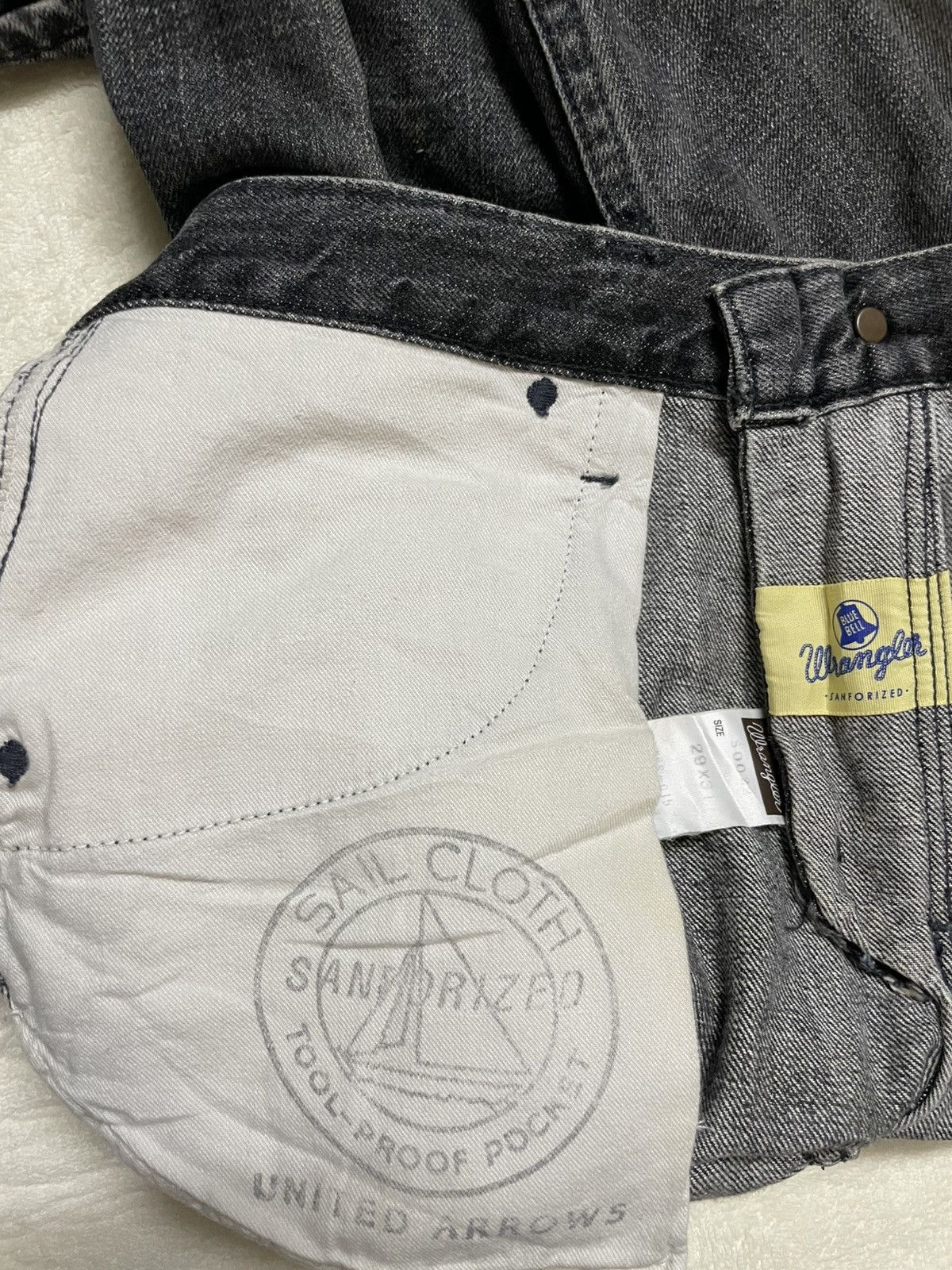 Wrangler Vintage Wrangler Mudwash Dark Colour Denim Jeans Size US 32 / EU 48 - 7 Thumbnail