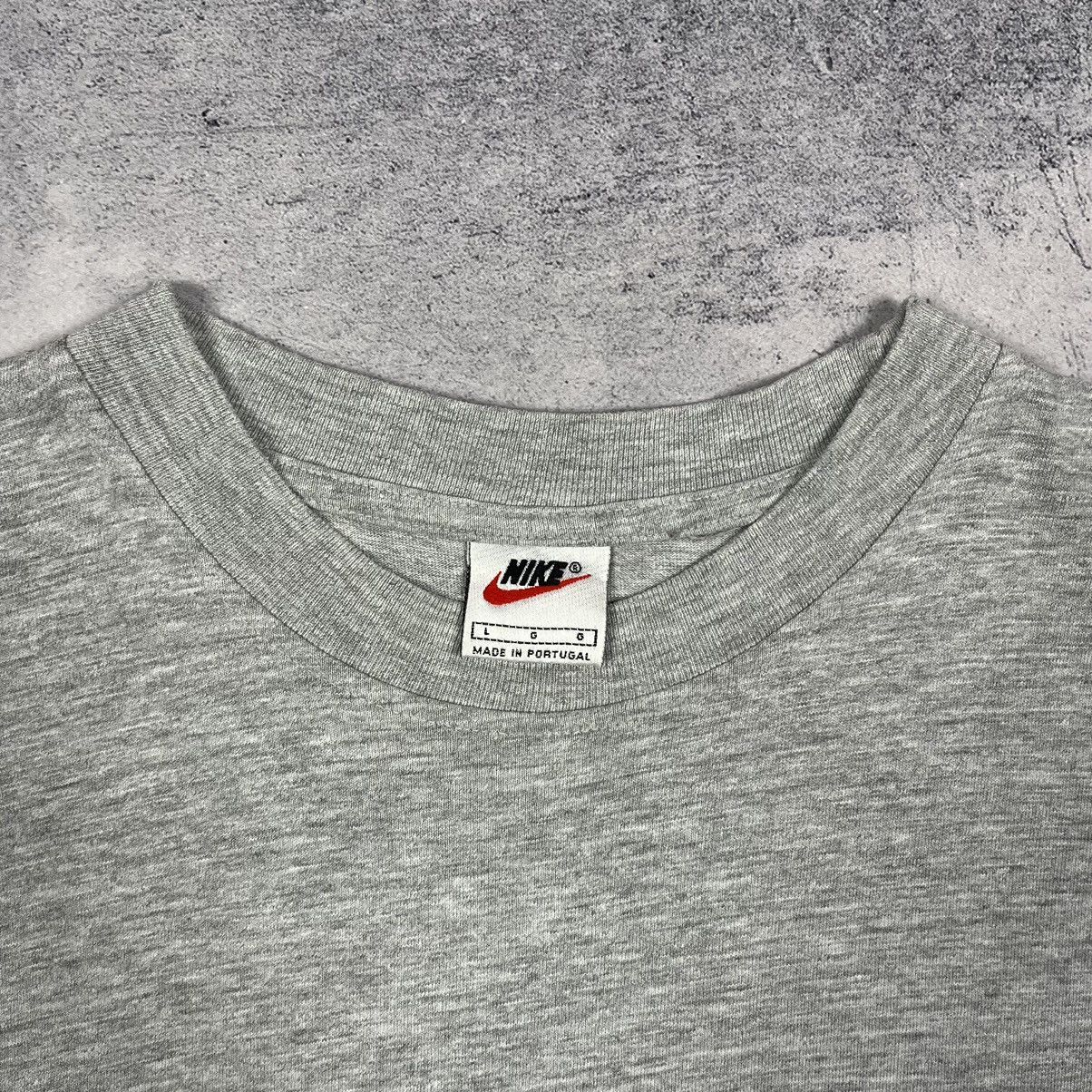 Nike Vintage Nike big swoosh rare tee 90’s Size US L / EU 52-54 / 3 - 9 Thumbnail