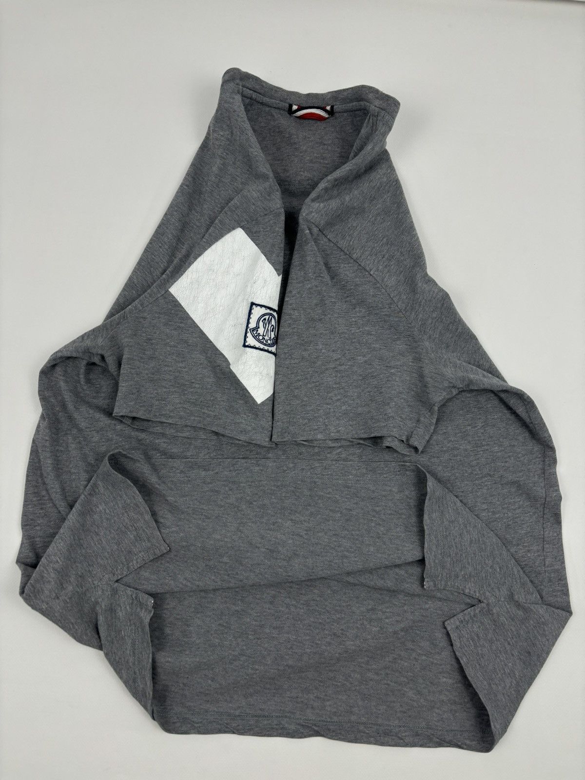 Moncler Gamme Bleu THOM BROWNE GAMME BLEU MAGLIA Big Patch Gray Italy Short Sleeve T-Shirt Size US M / EU 48-50 / 2 - 17 Thumbnail