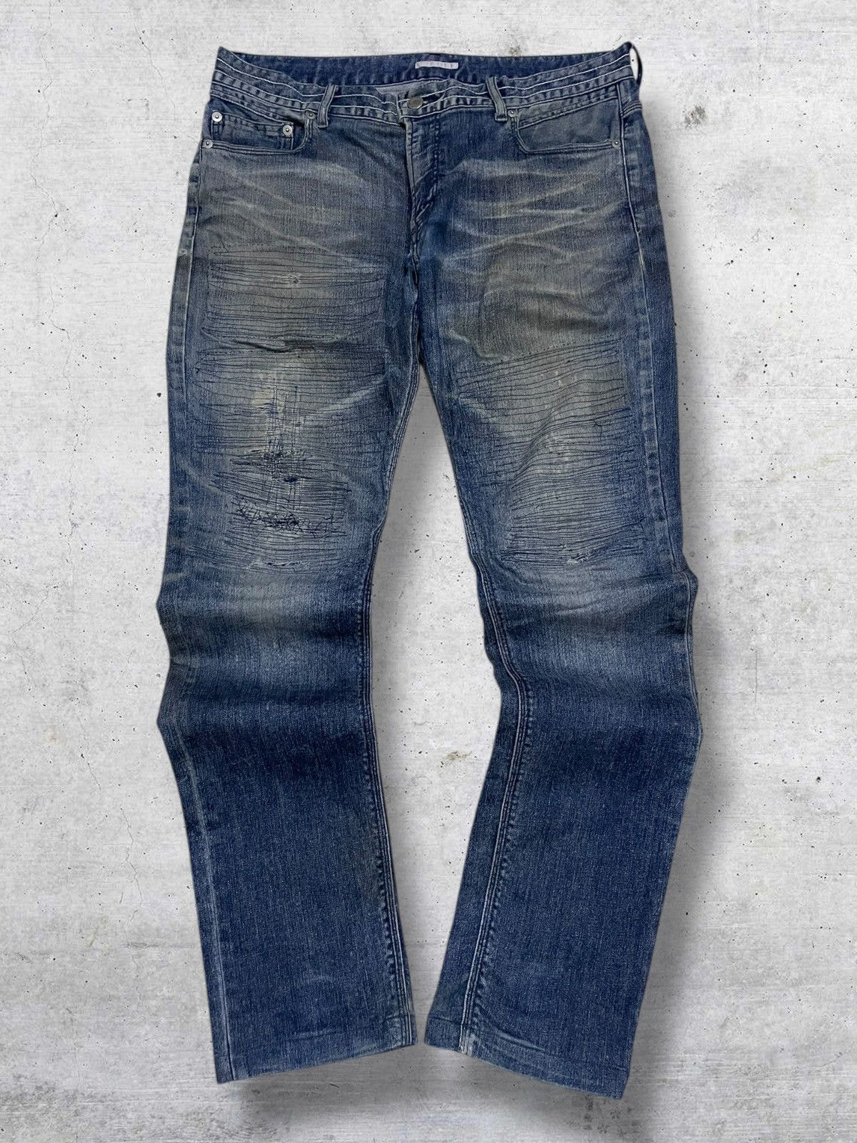 semanticdesign RARE VINTAGE HIGH STREET JAPAN CRAFTMANSHIP DISTRESSED DENIM Size US 33 - 1 Thumbnail