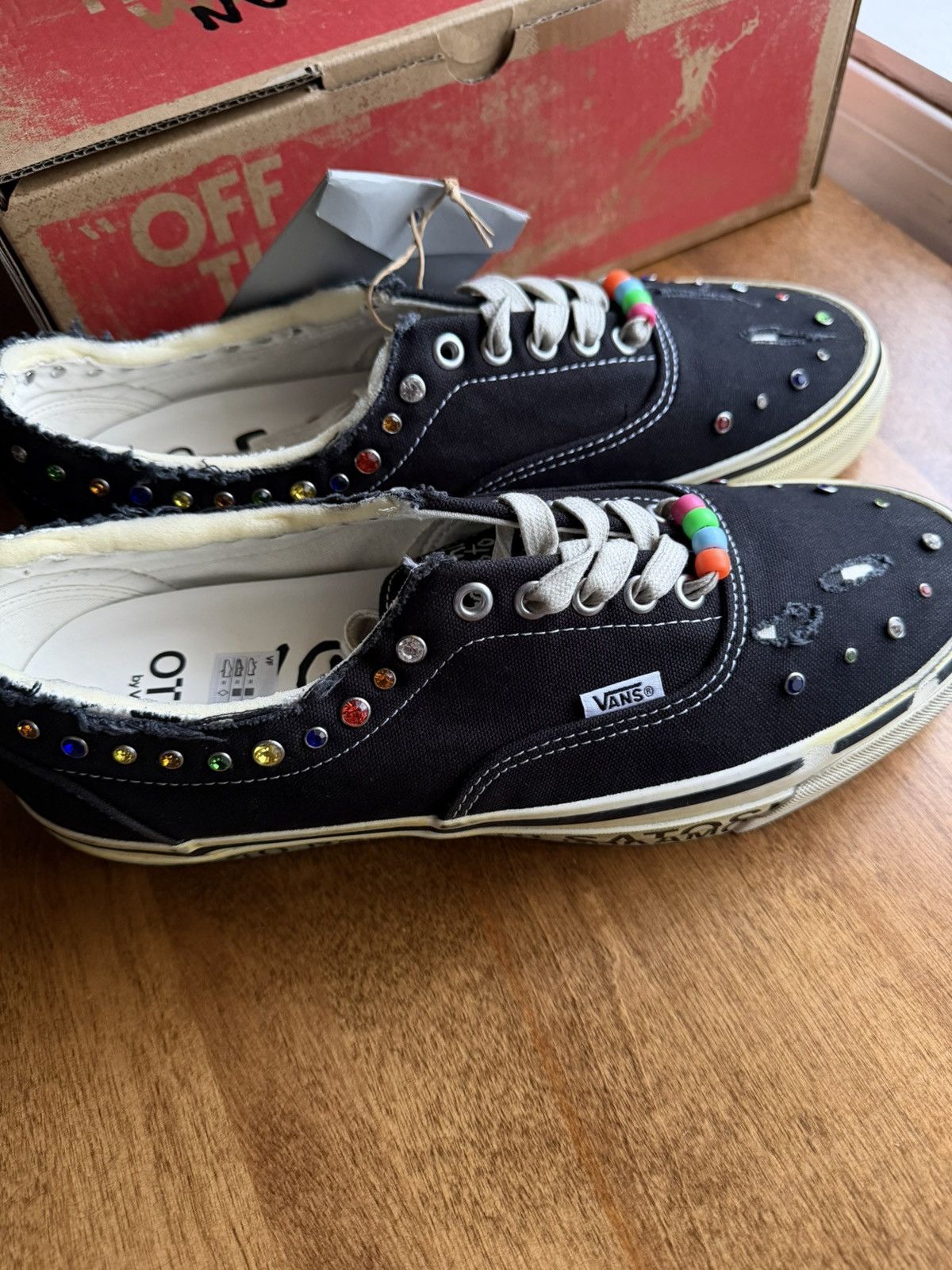 Satoshi Nakamoto × Vans Satoshi Nakamoto Vans Era 95 Round Lucky Charm Size US 10.5 / EU 43-44 - 4 Thumbnail