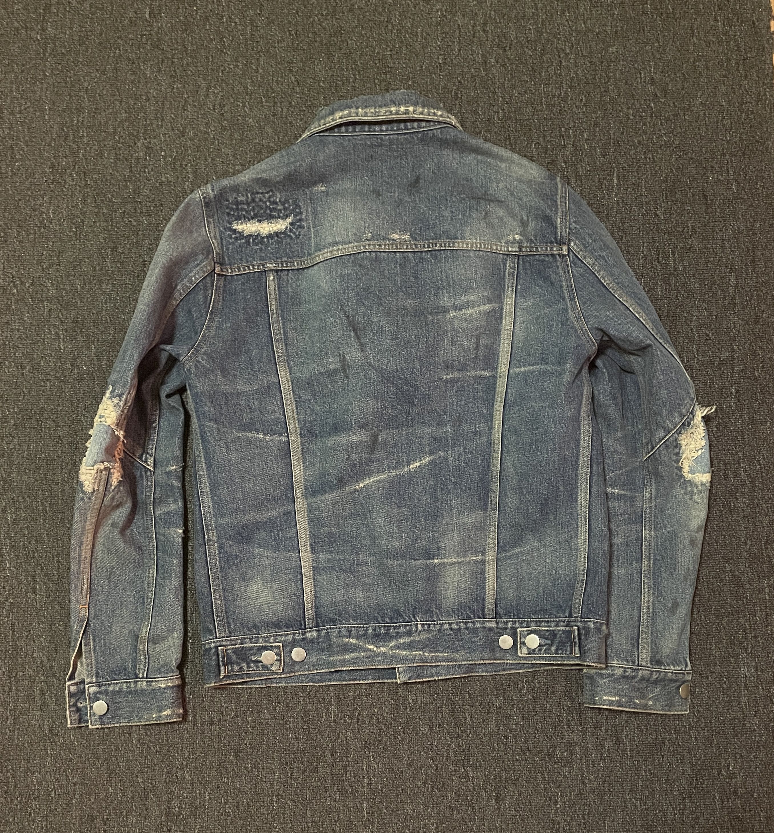 Balmain Balmain Men's Distressed Denim Jacket Sizes S Size US S / EU 44-46 / 1 - 5 Thumbnail