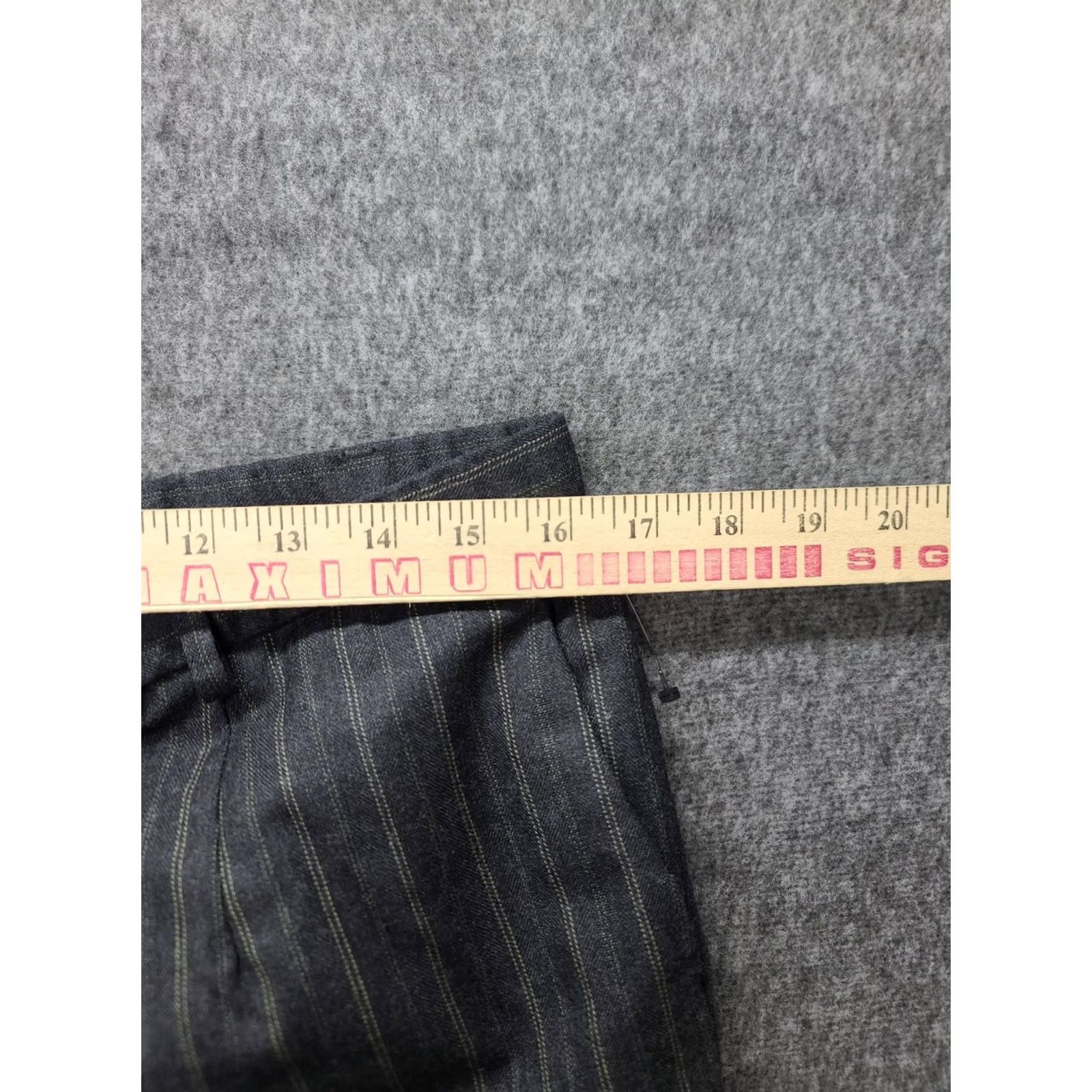 Pendleton VINTAGE Pendleton Pants Womens 12 Straight Leg Virgin Wool Pleated Trouser Black 29in Inseam 80s 90s USA Mens Womens Girls Size 34" / US 12 / IT 48 - 3 Thumbnail