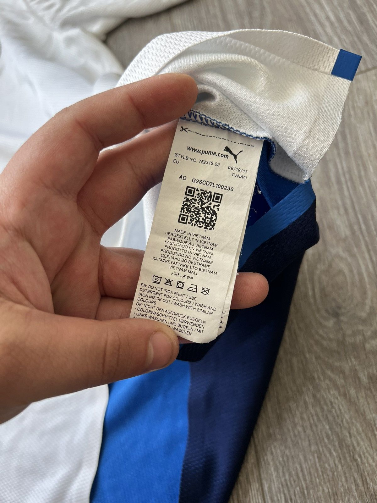 Puma Vintage Puma Italia Jersey Football Shirt Soccer Size US L / EU 52-54 / 3 - 10 Thumbnail