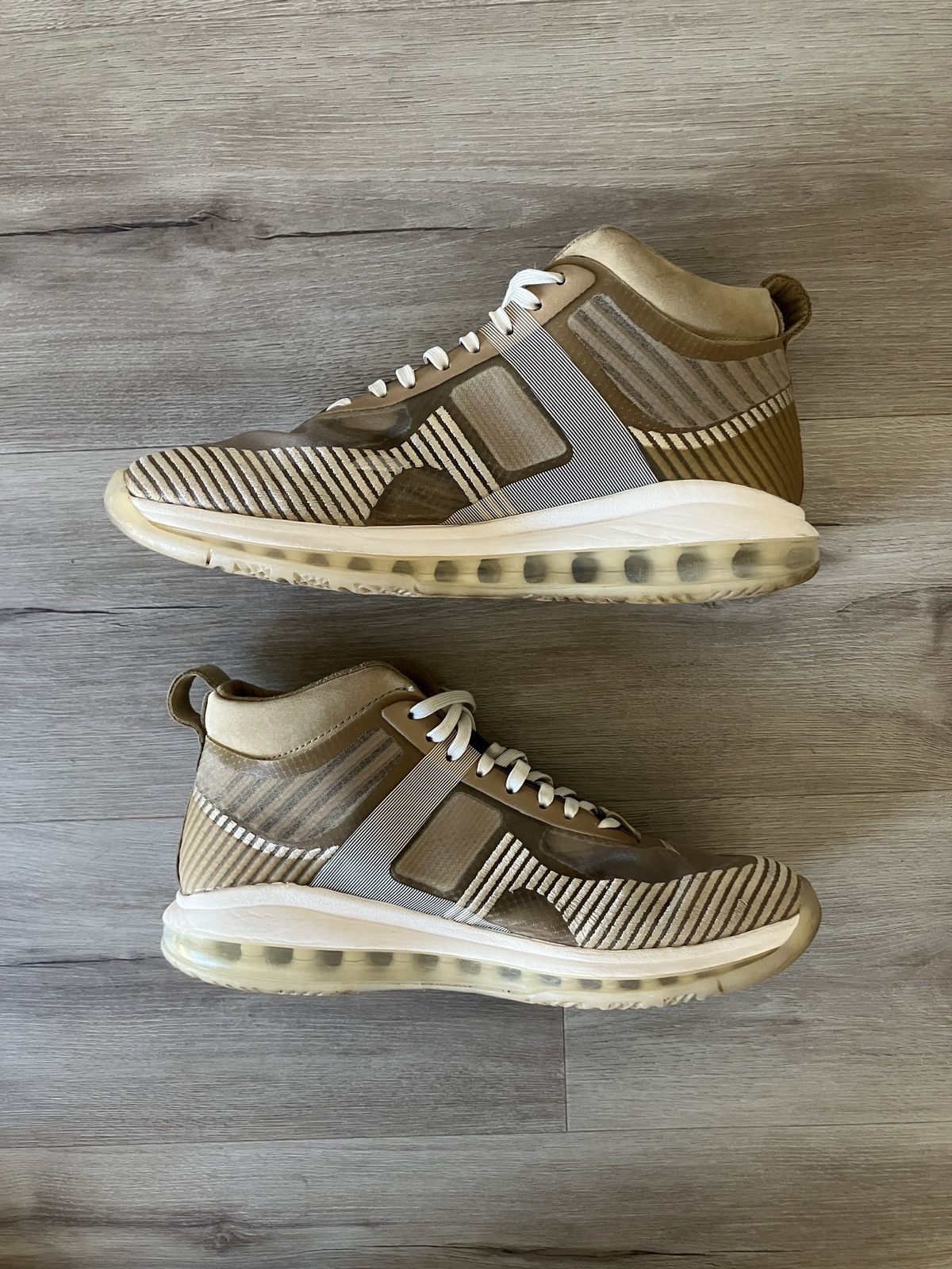John Elliott × Nike John Elliott x Lebron Icon QS ‘Parachute Beige’ Size US 8 / EU 41 - 2 Thumbnail