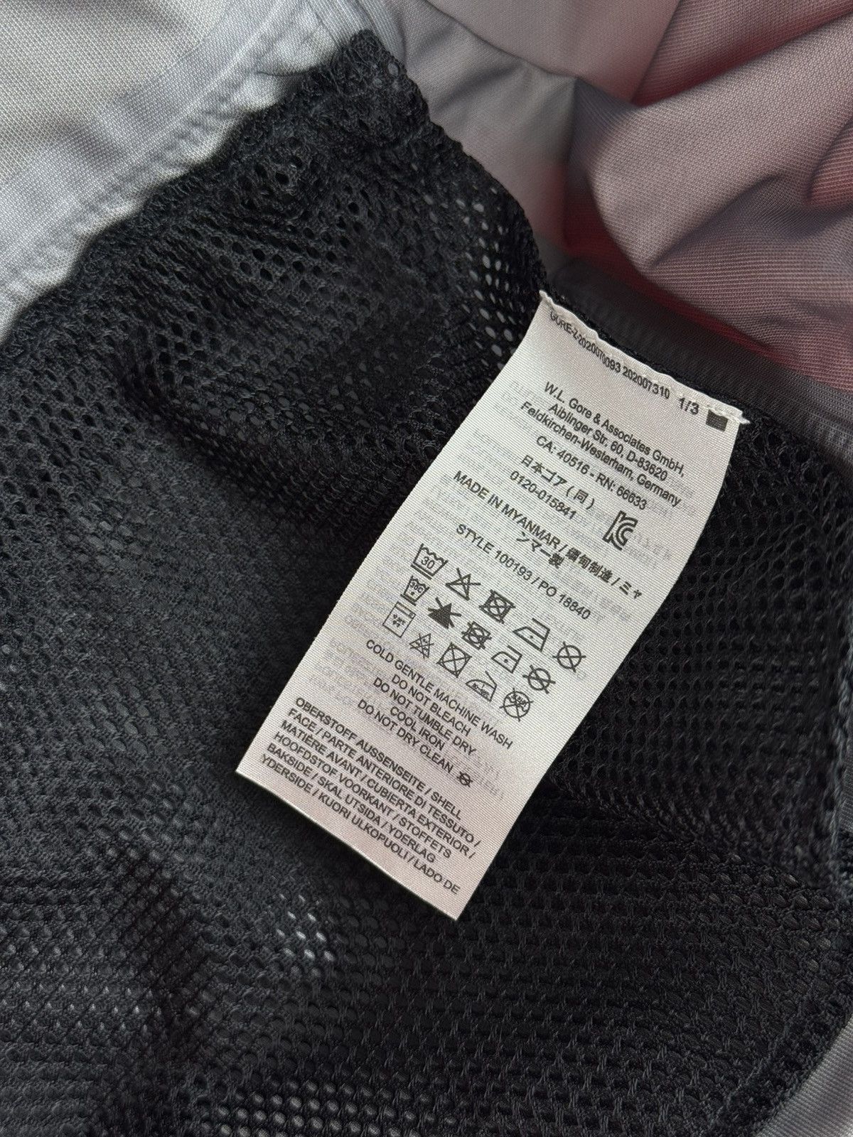 GOREWEAR Gore Wear C5 Gore-Tex Active Cycling Jacket Red Size US M / EU 48-50 / 2 - 9 Thumbnail