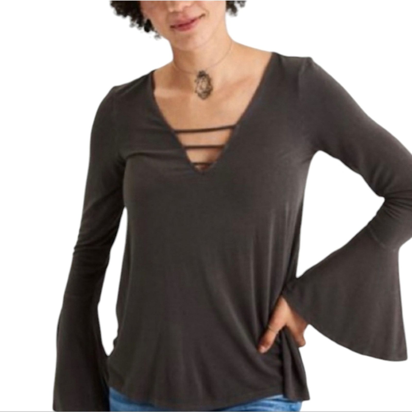 American Eagle Outfitters American Eagle Soft & Sexy Bell Sleeve Long Sleeve top xs Size XS / US 0-2 / IT 36-38 - 1 Thumbnail