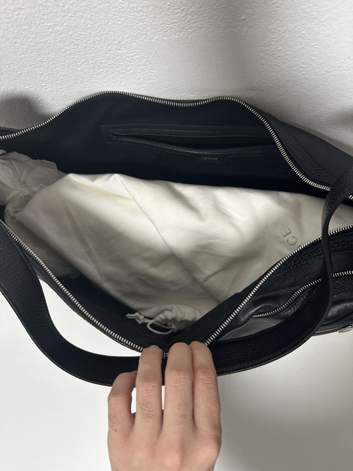 Versace Versace Hobo Repeat XL Shouder Bag Size ONE SIZE - 9 Thumbnail