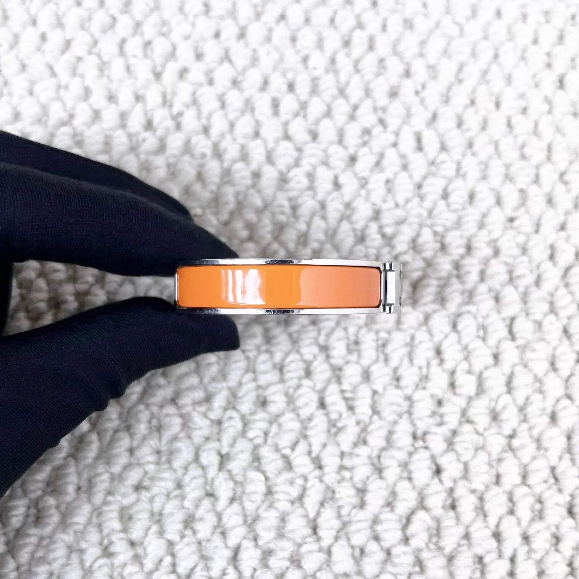 Hermes Hermes Orange H Enamel Bangle Pm Unisex 99 New Hot Size ONE SIZE - 2 Thumbnail